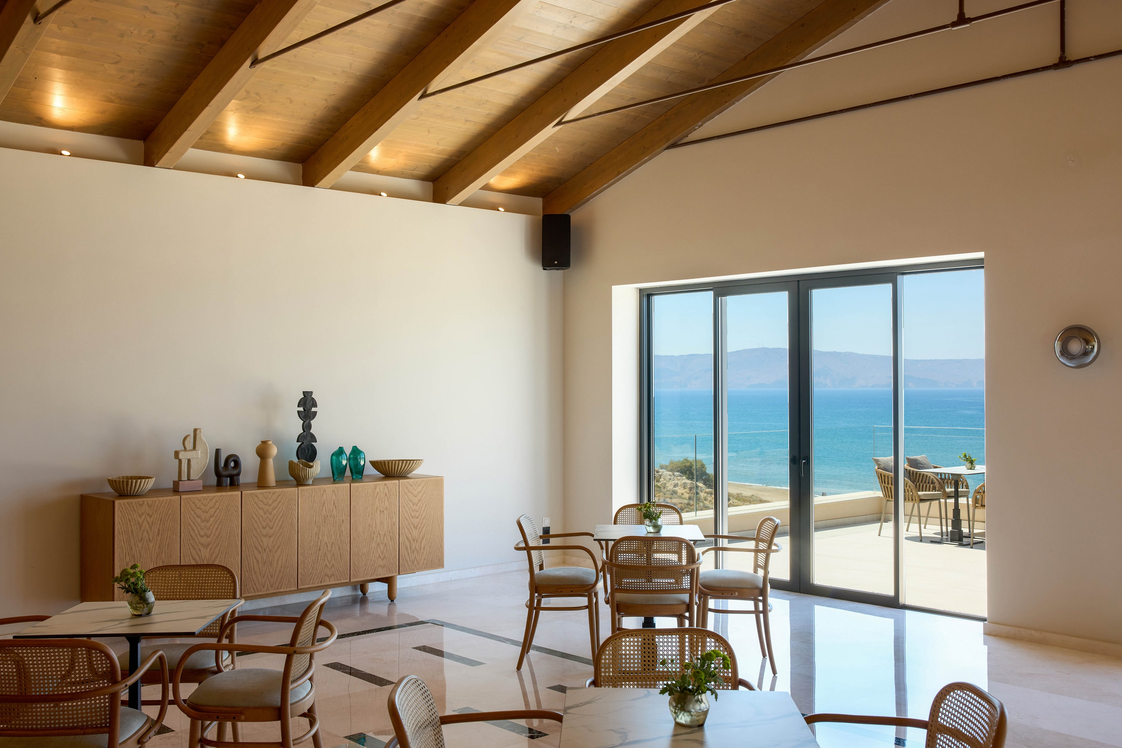 Oros Luxury Beach Resort