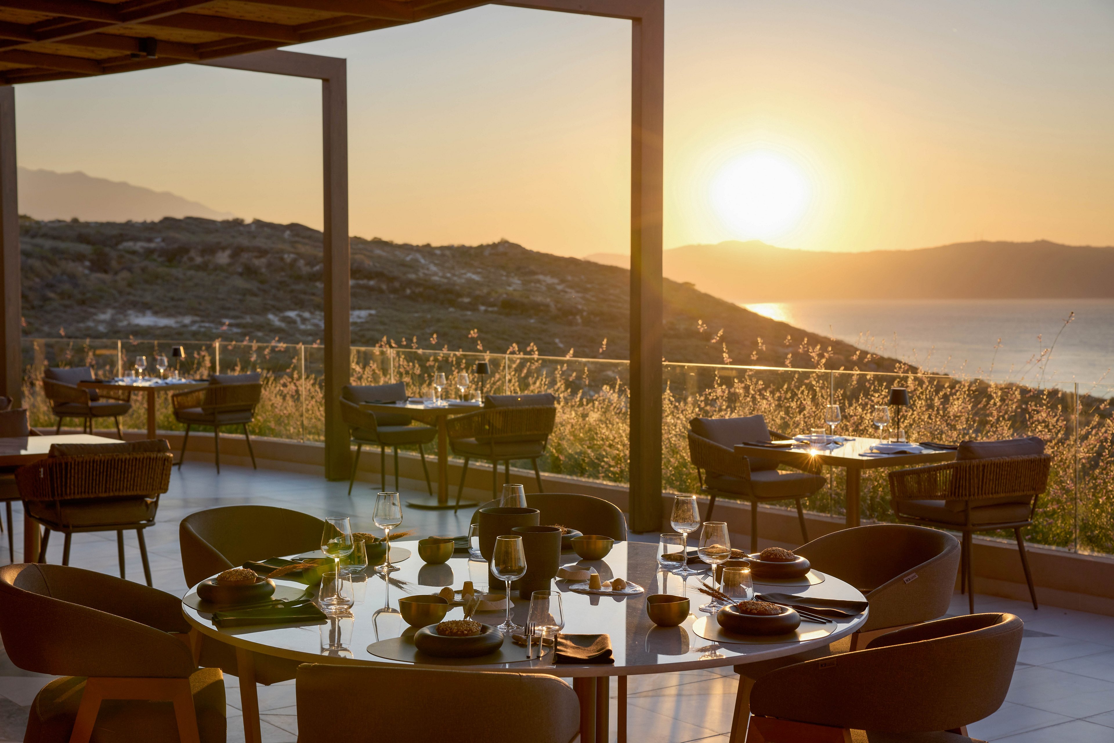 Oros Luxury Beach Resort