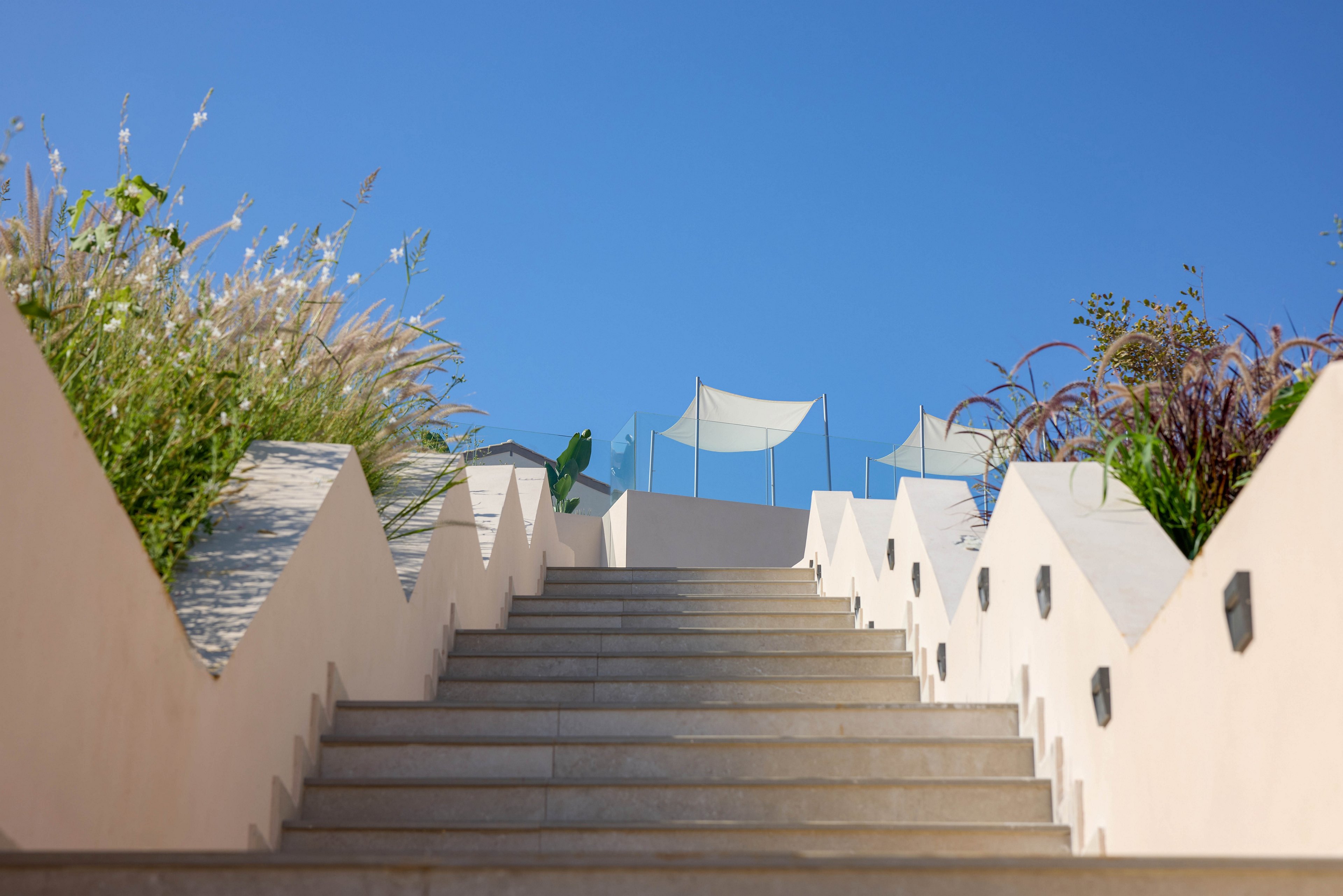 Oros Luxury Beach Resort