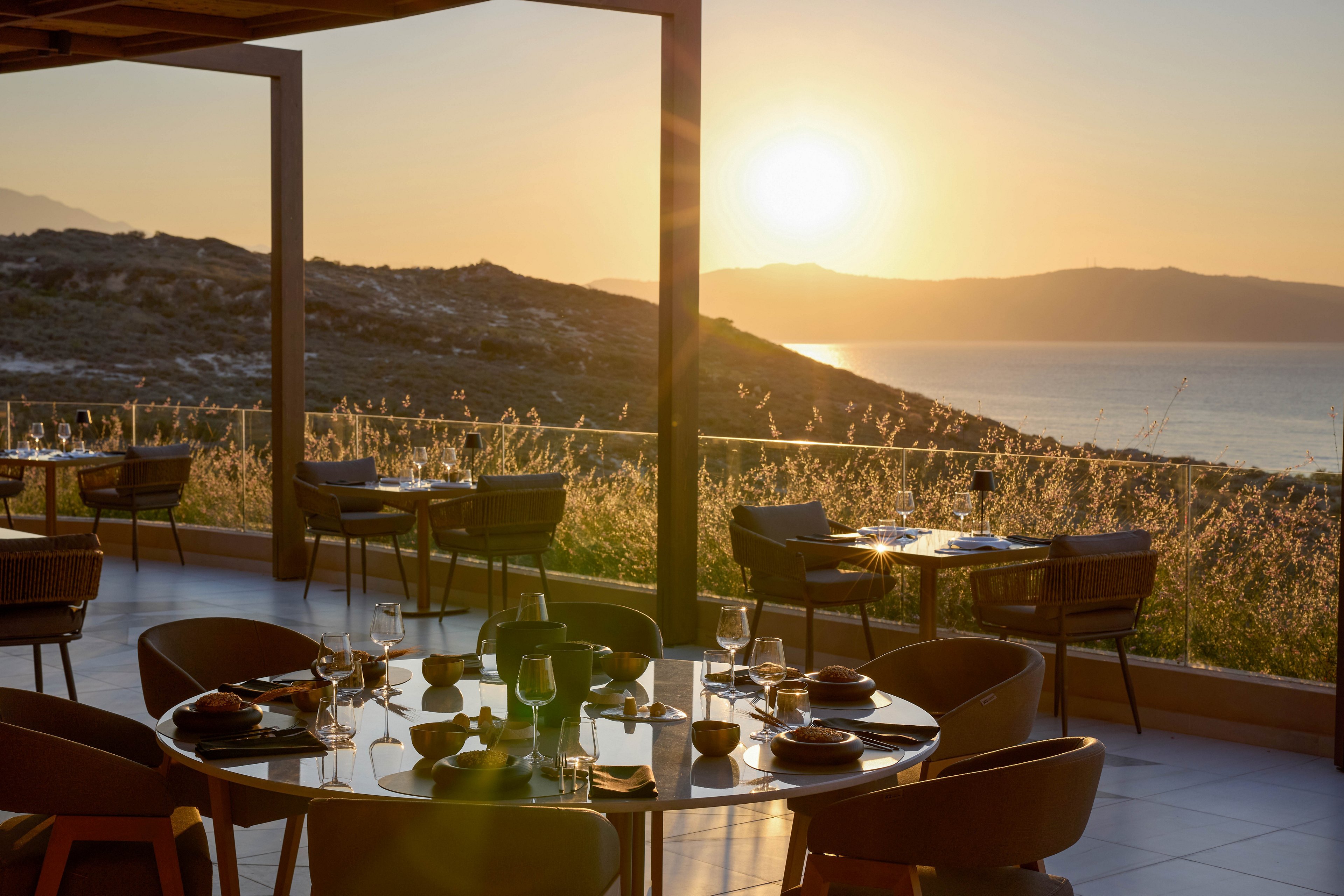 Oros Luxury Beach Resort