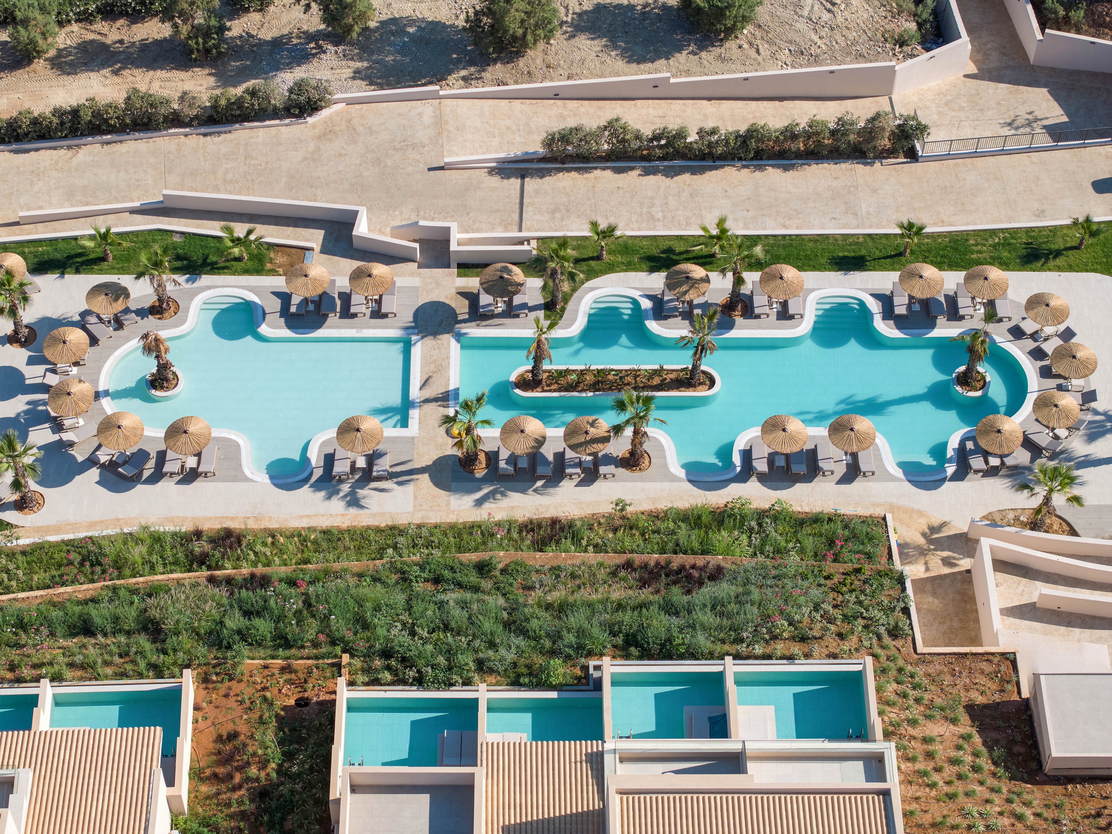 Oros Luxury Beach Resort