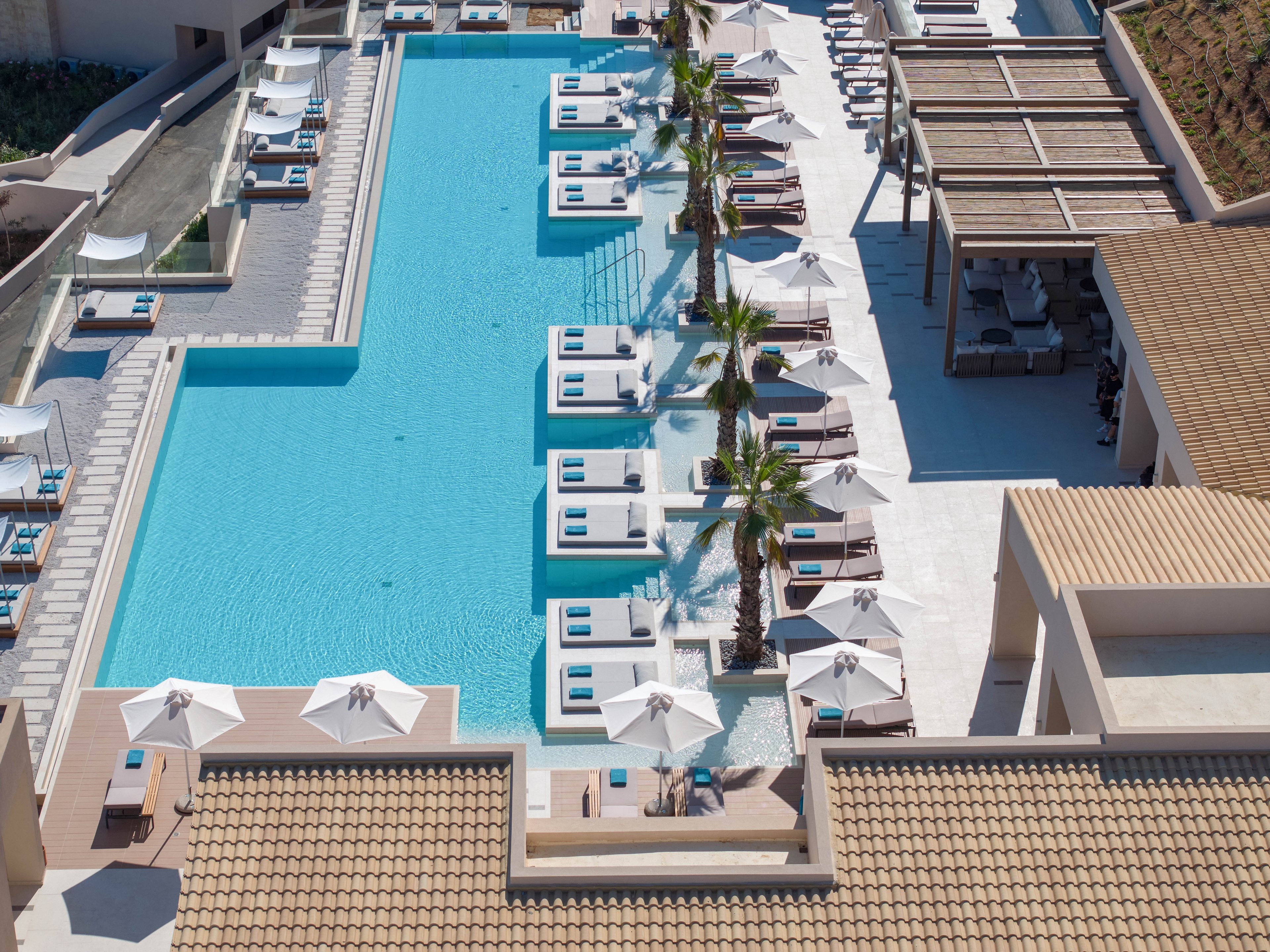 Oros Luxury Beach Resort