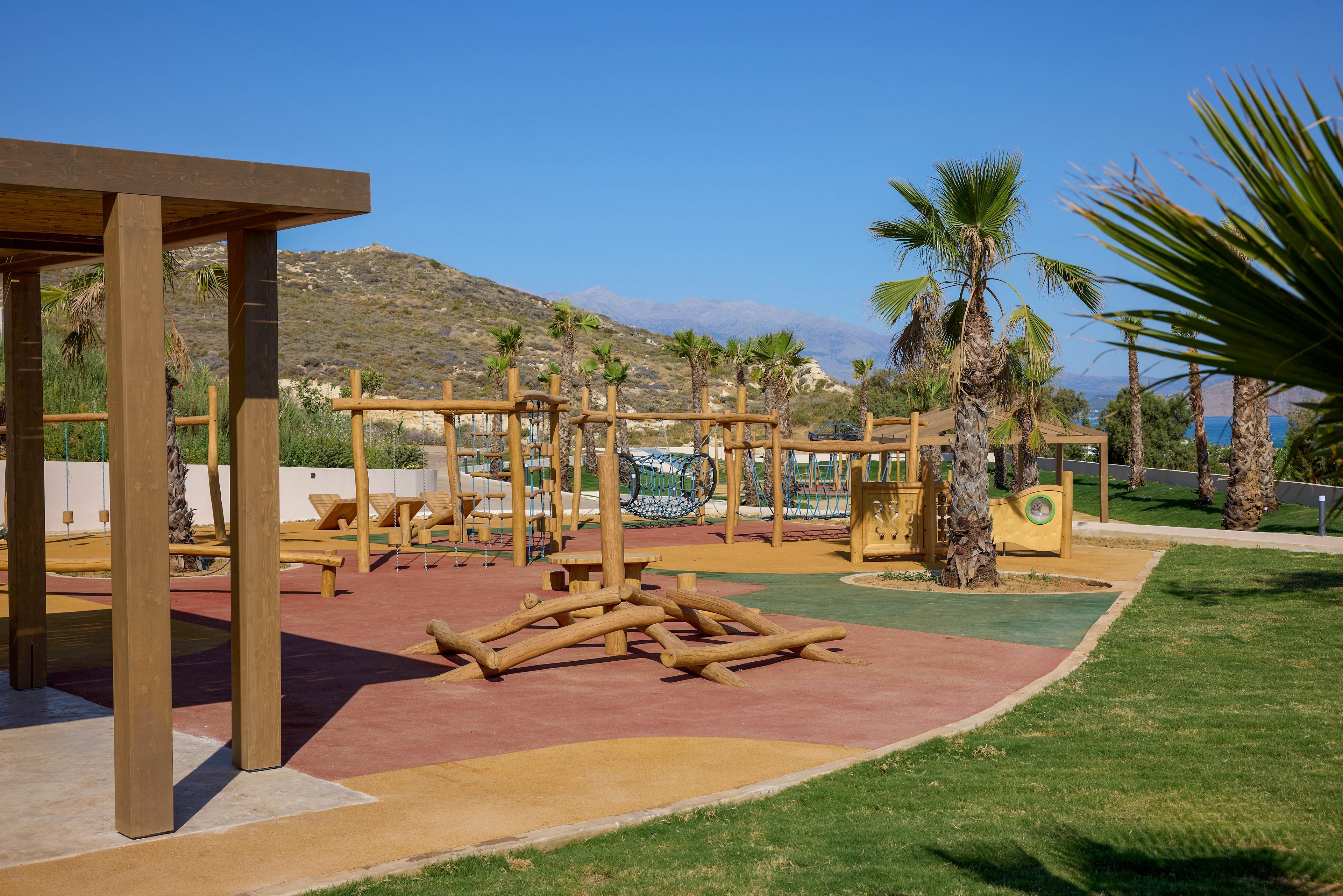 Oros Luxury Beach Resort