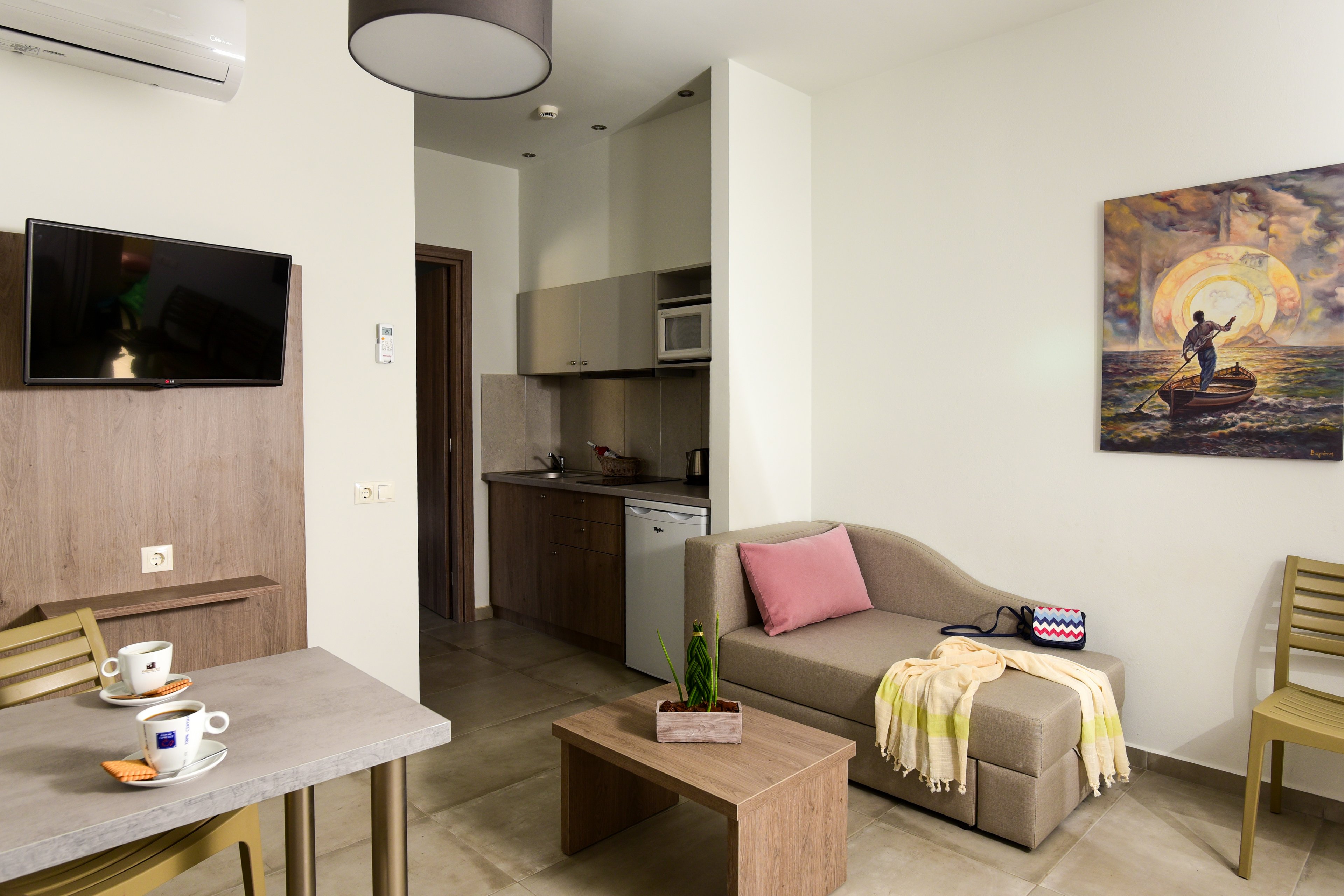 Blue Horizon Apartments