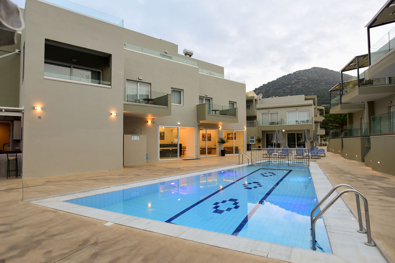 Blue Horizon Apartments