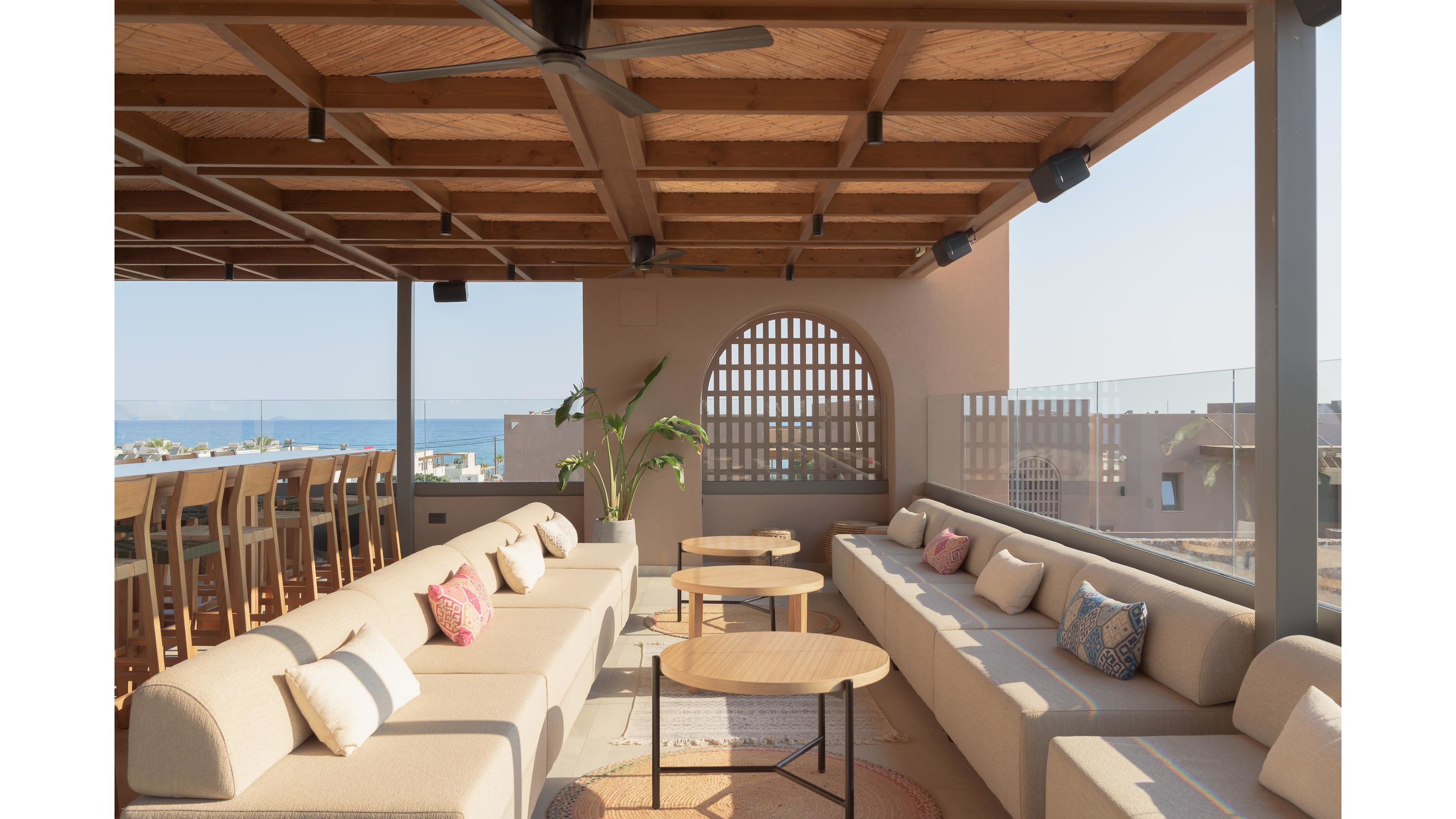 Paralos Venus Suites