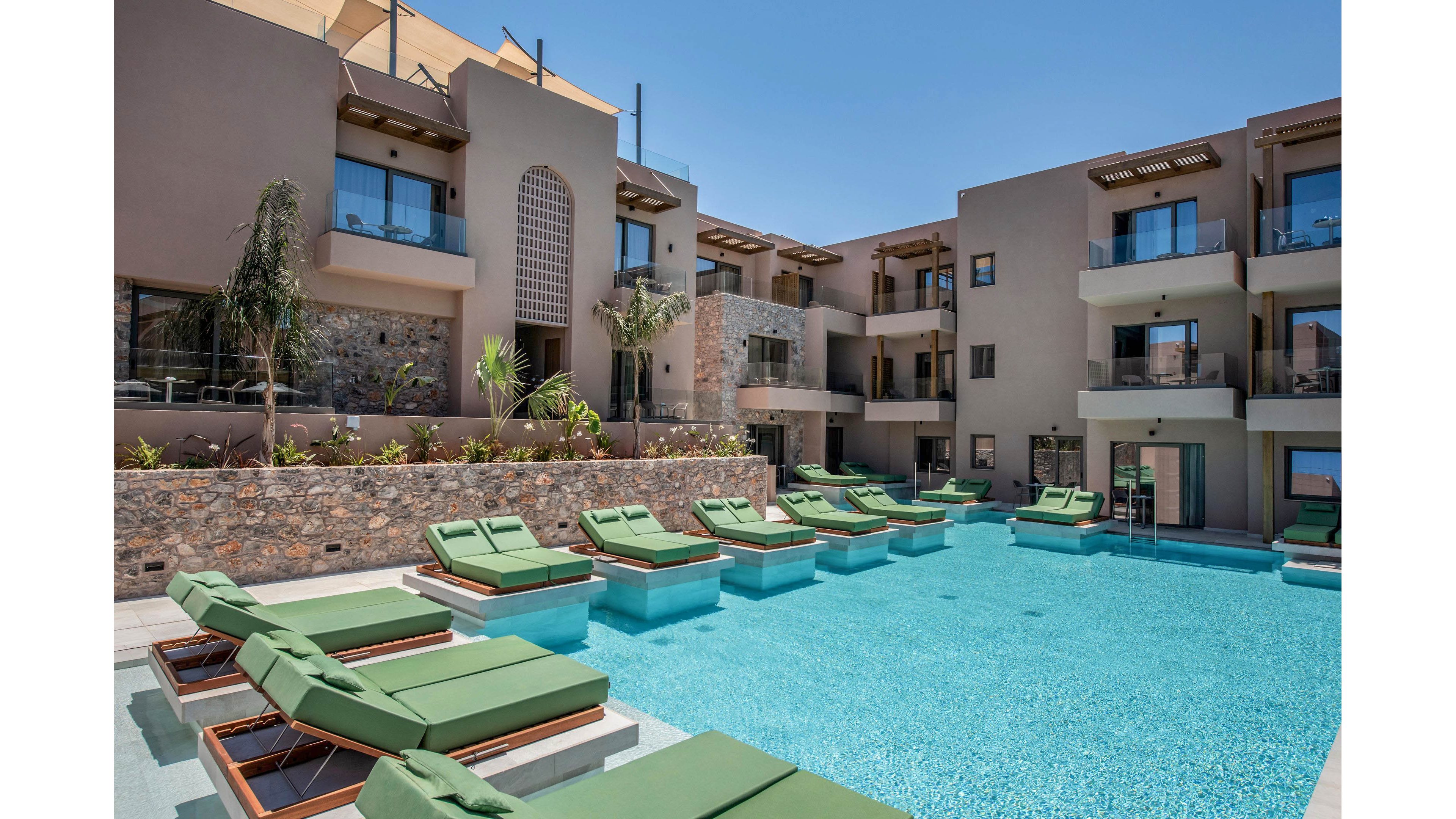 Paralos Venus Suites