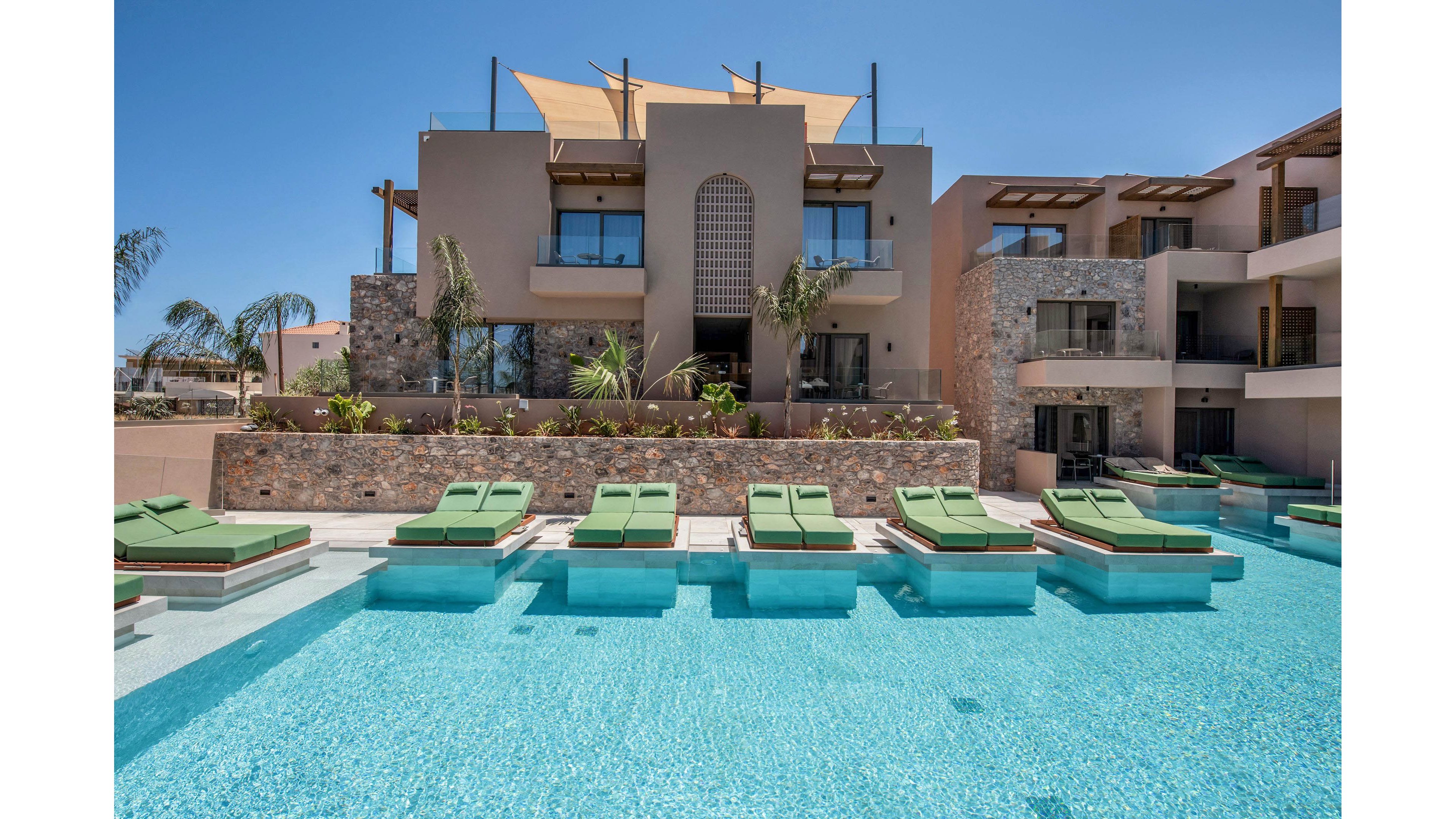 Paralos Venus Suites