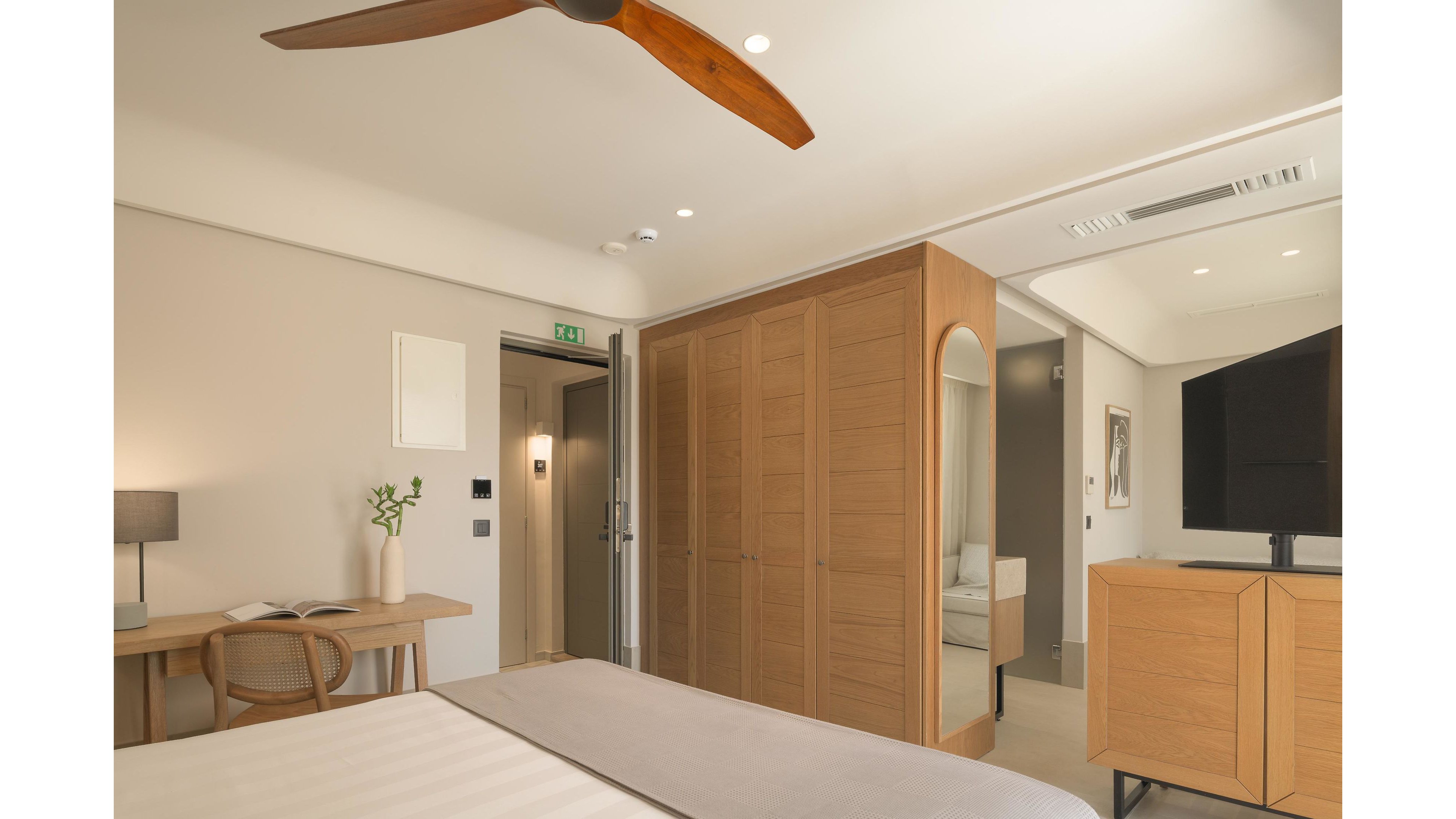 Paralos Venus Suites