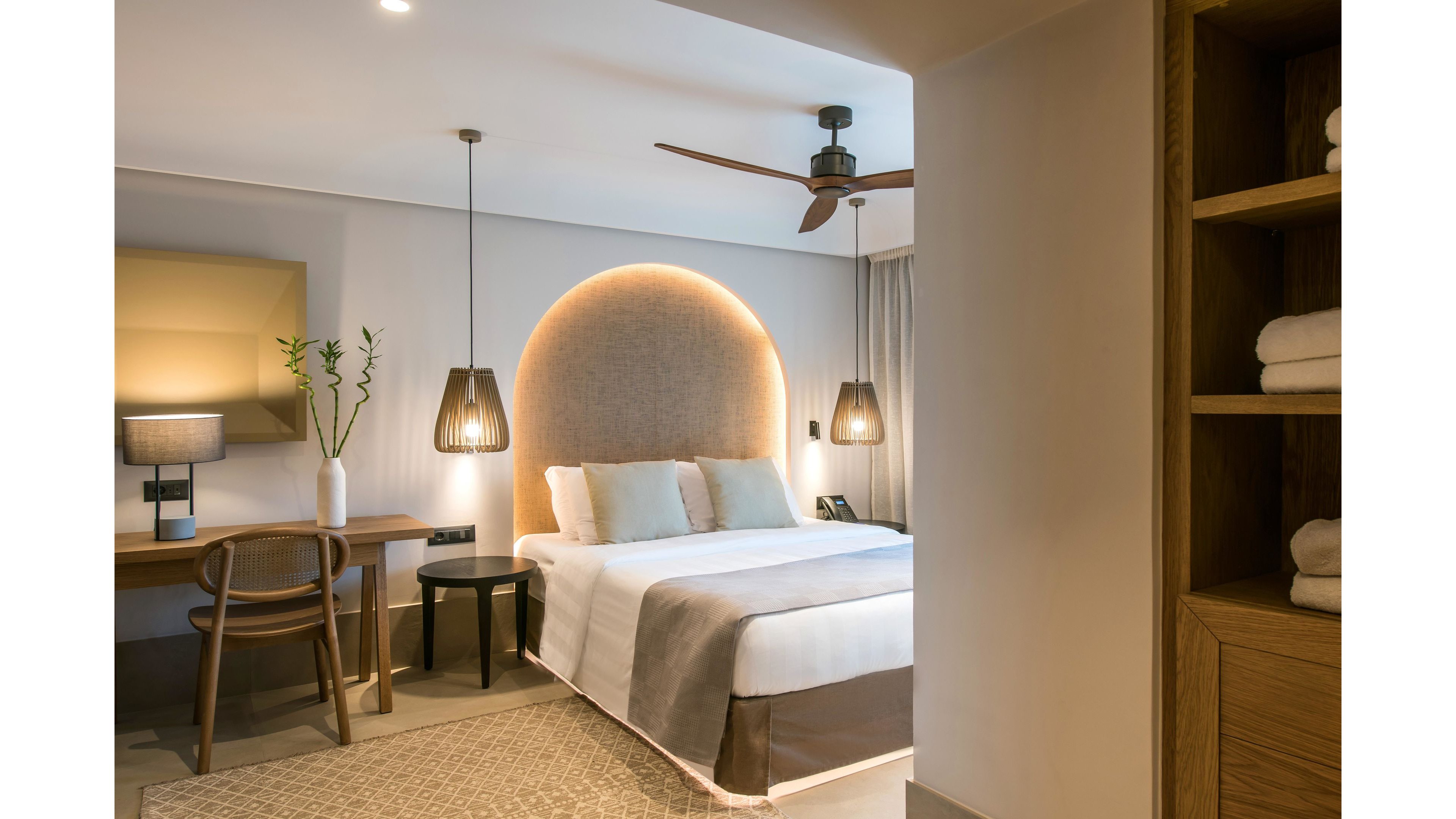 Paralos Venus Suites