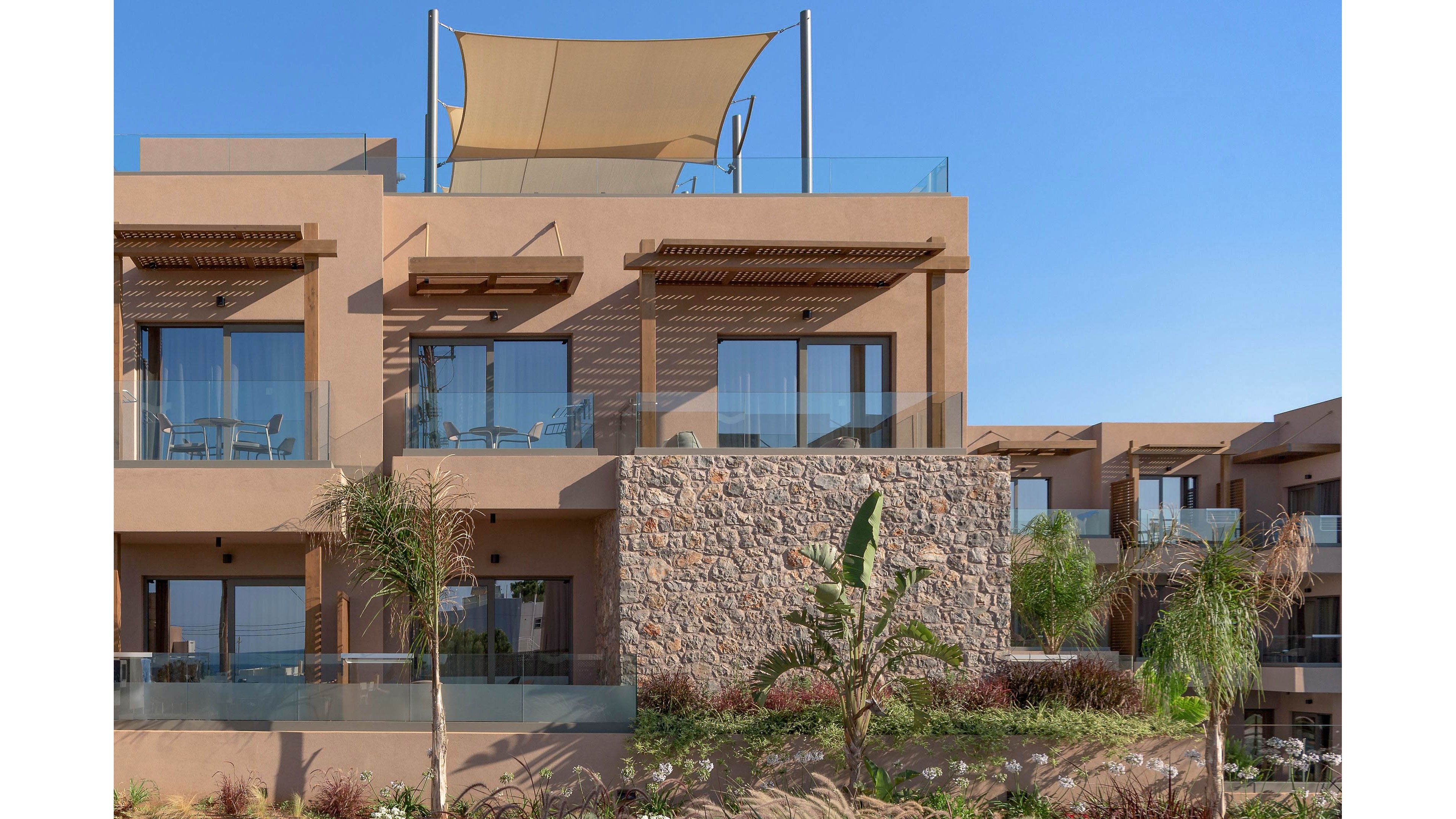 Paralos Venus Suites