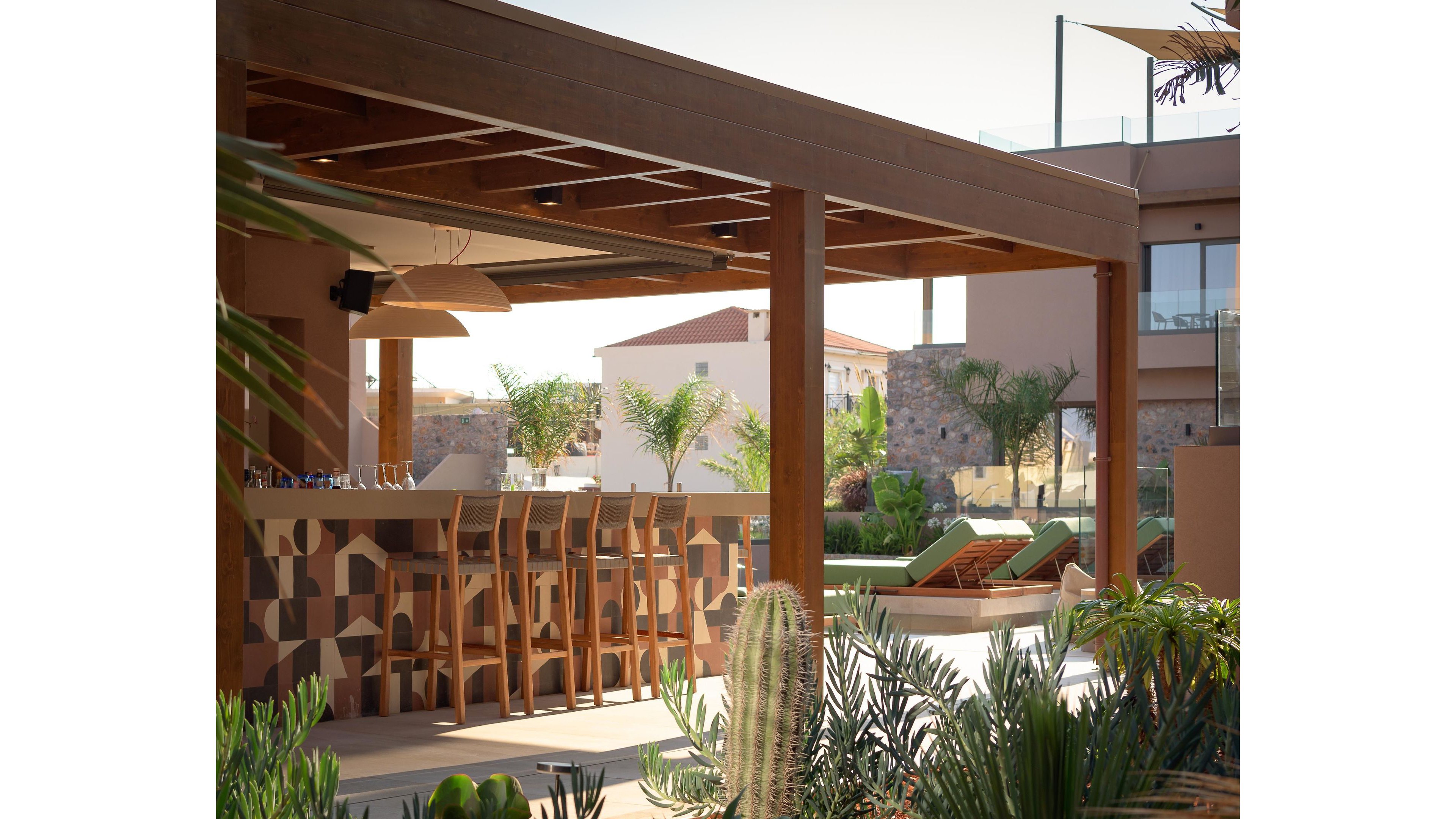 Paralos Venus Suites