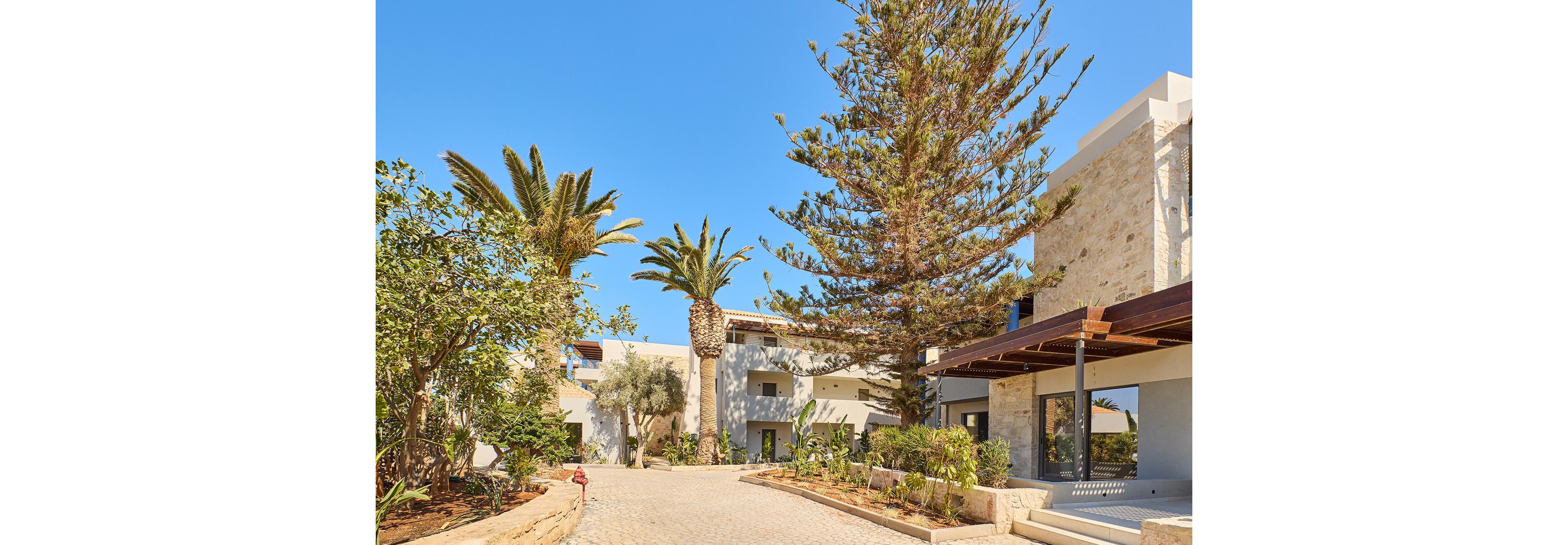 Paralos Kosta Alimia