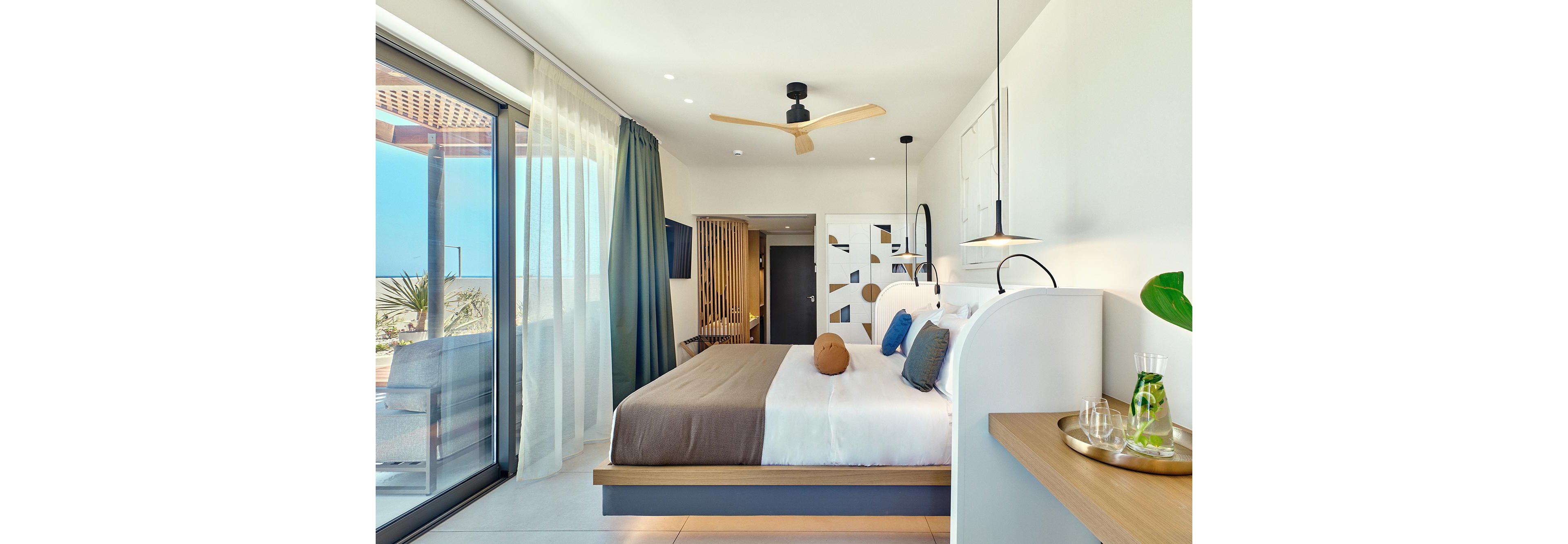 Paralos Kosta Alimia