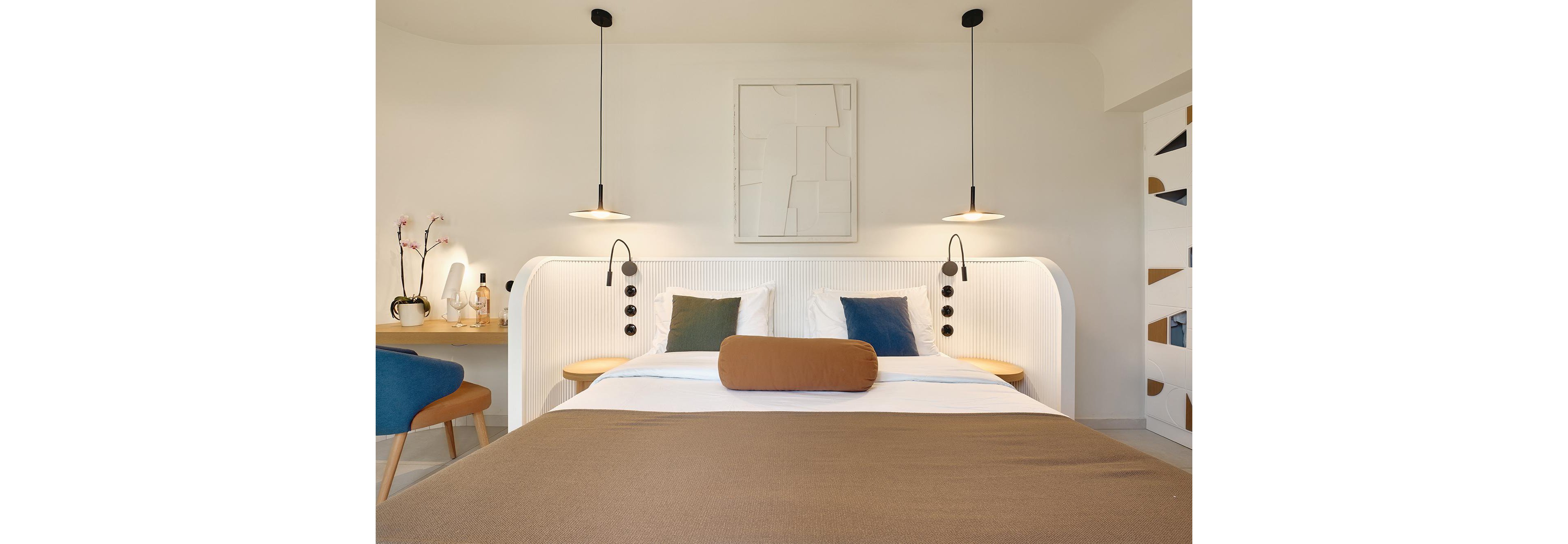 Paralos Kosta Alimia