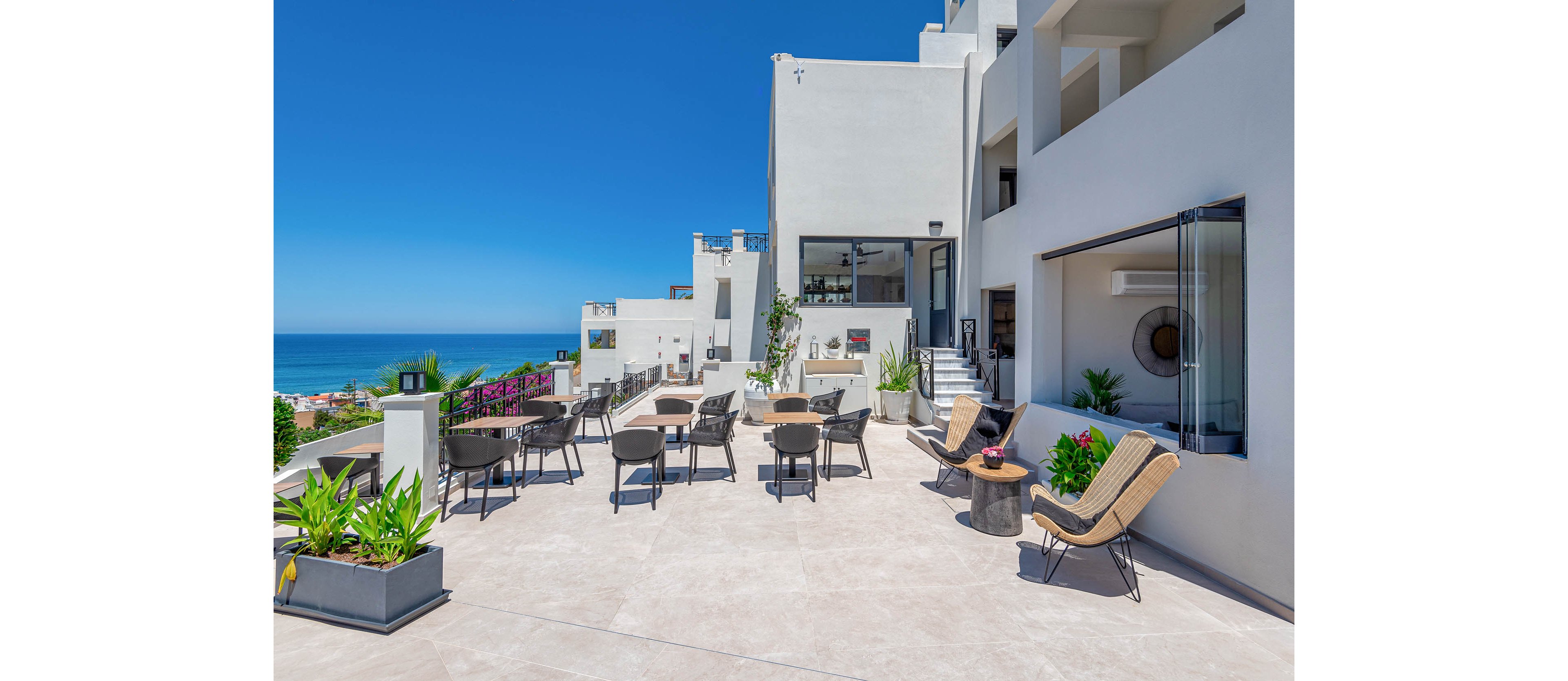 Minois Boutique Hotel