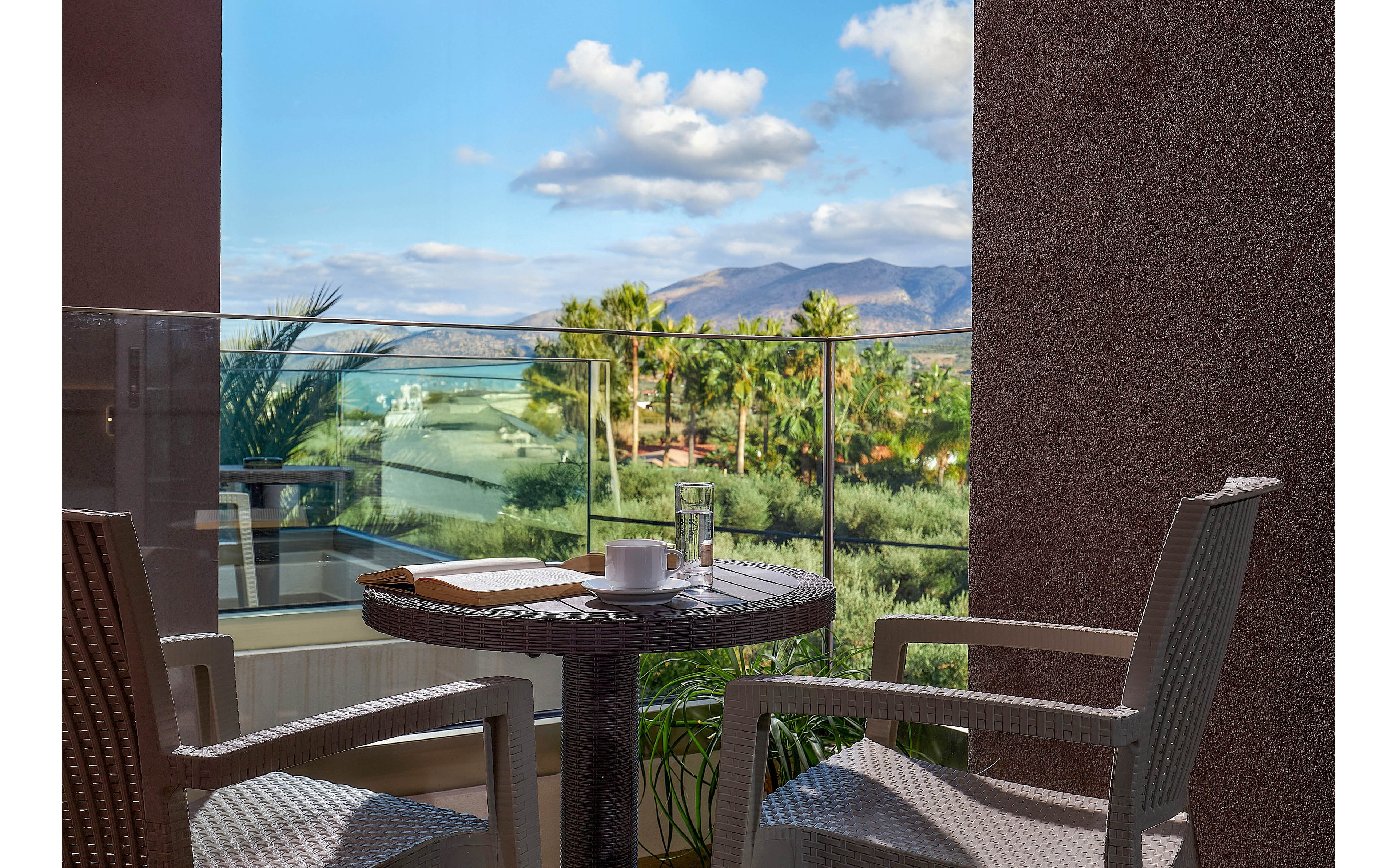 Dionisos Hotel