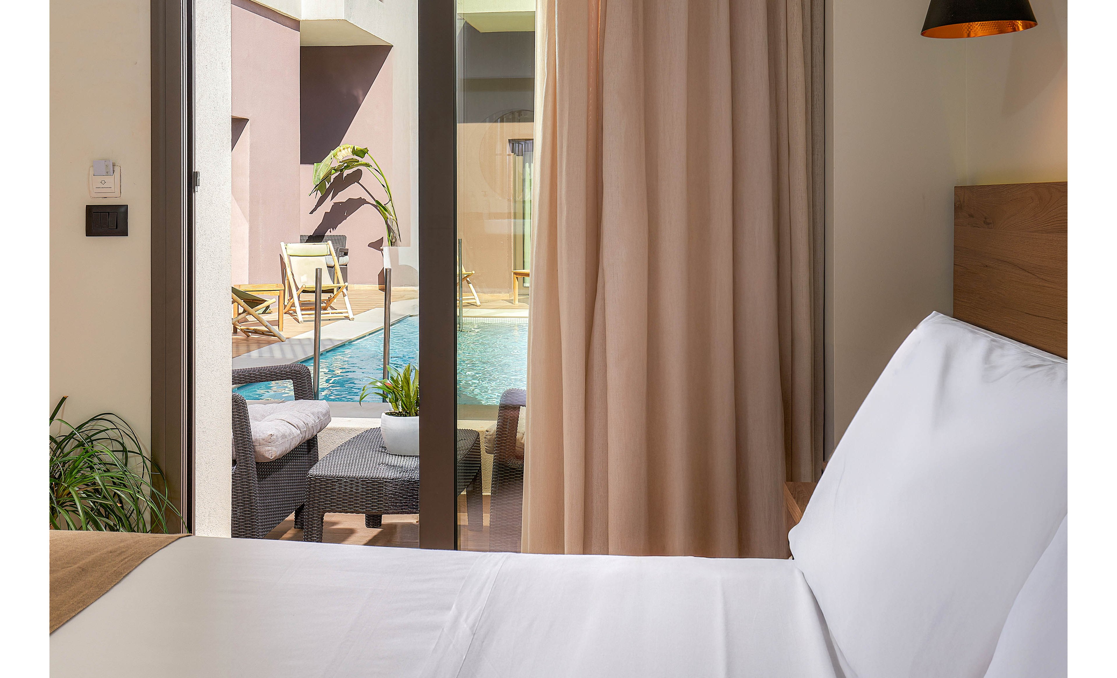 Dionisos Hotel