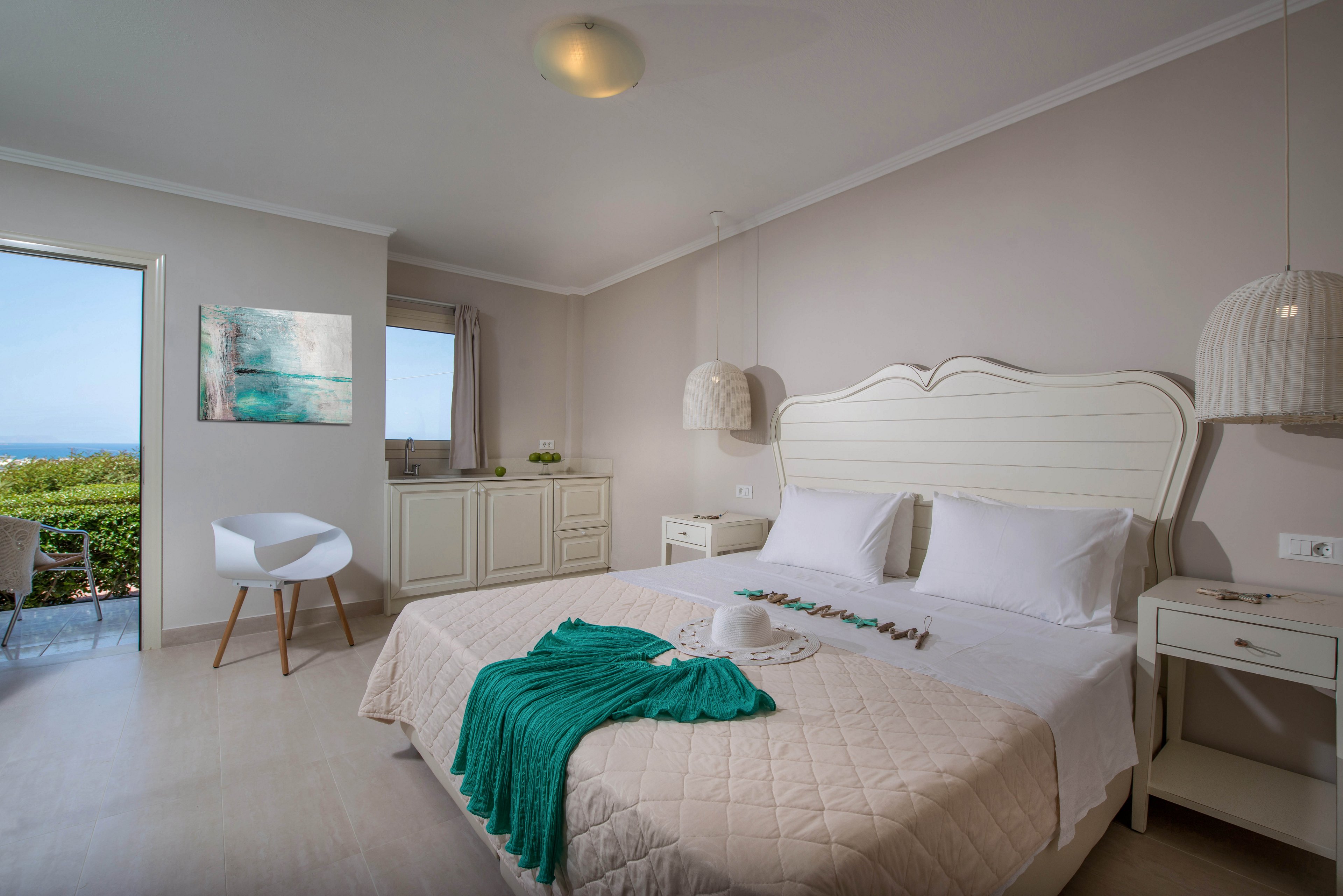 Notos Heights Hotel & Suites