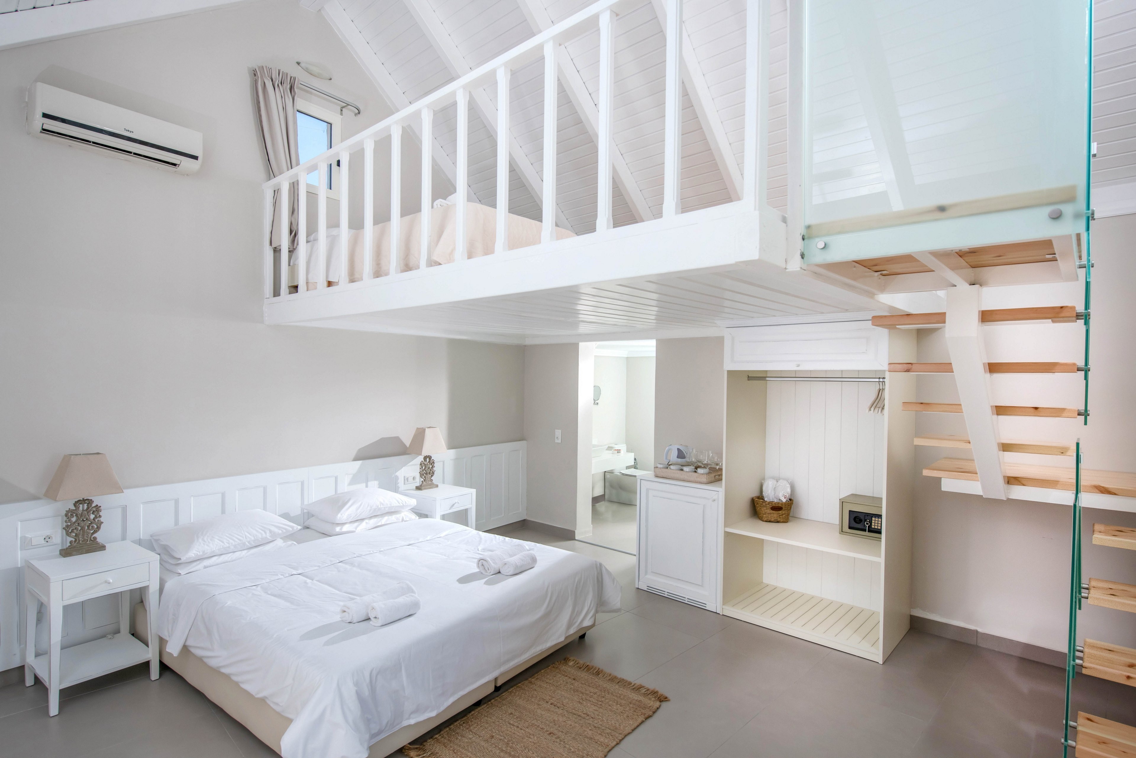 Notos Heights Hotel & Suites