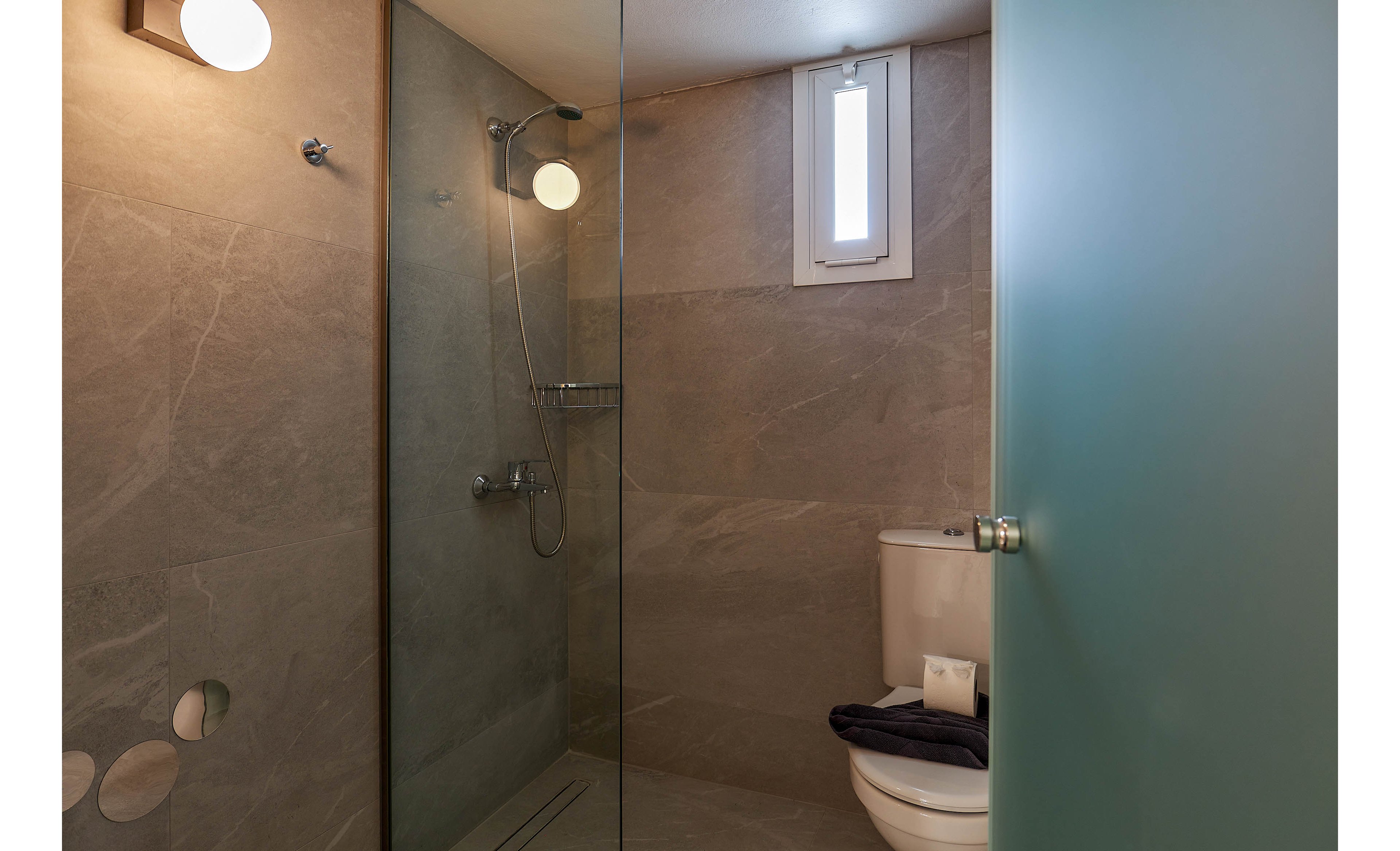 Mila Malia Suites