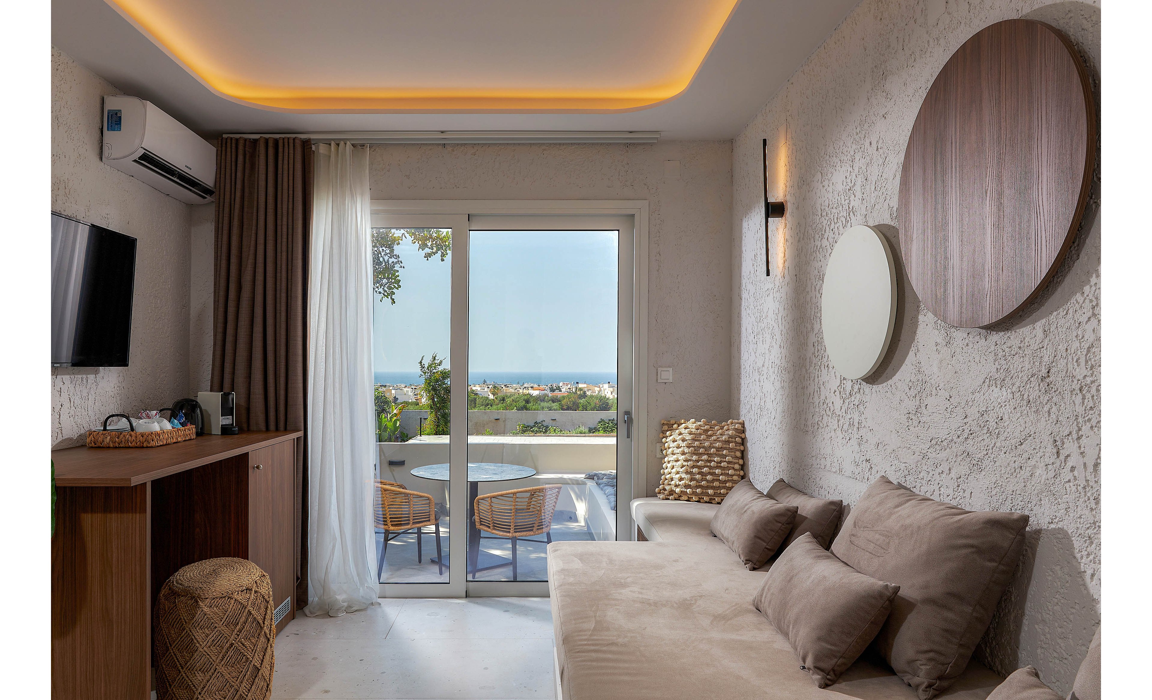 Mila Malia Suites