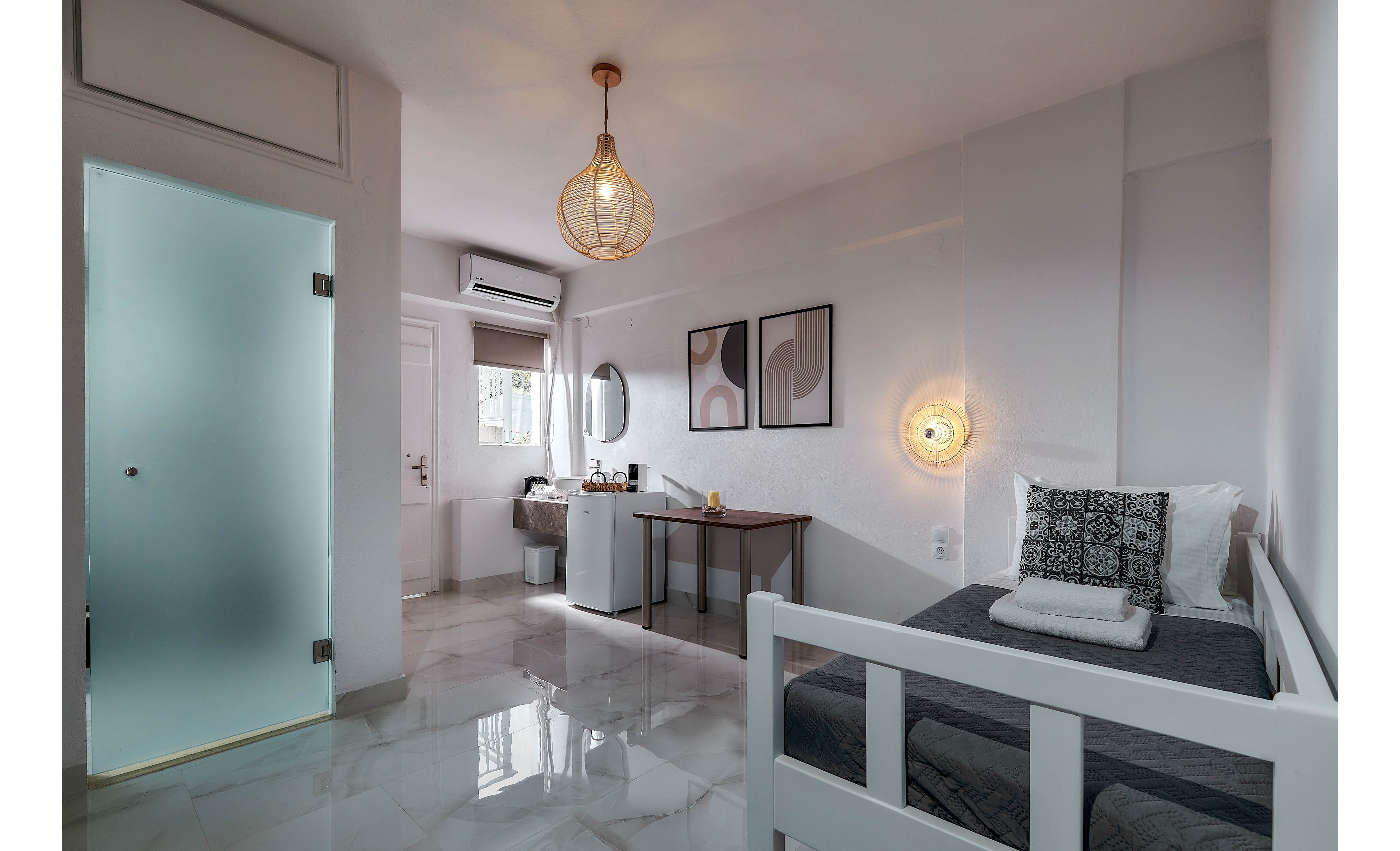 Mila Malia Suites