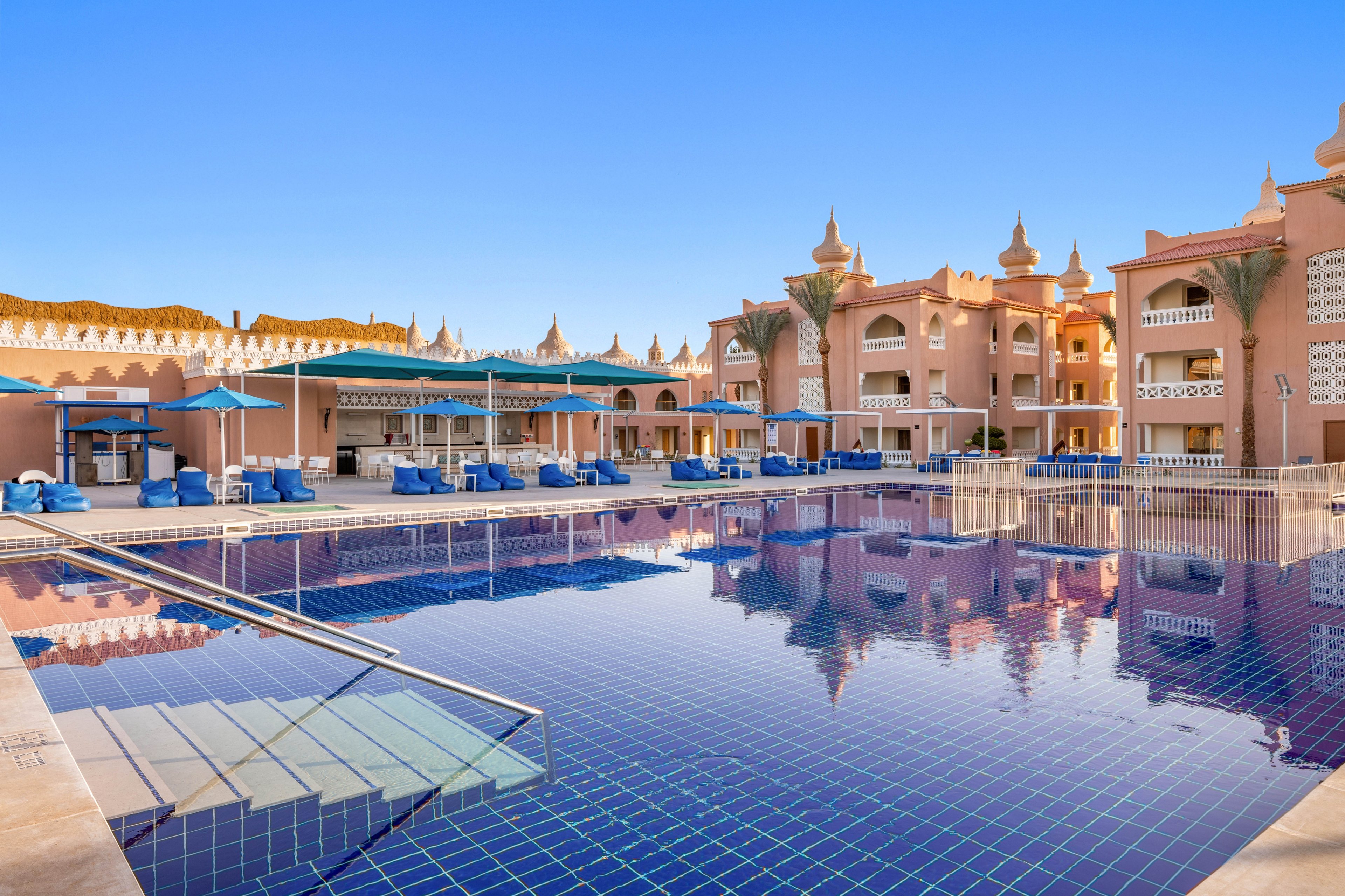 Pickalbatros Alf Leila Wa Leila Resort Neverland Hurghada