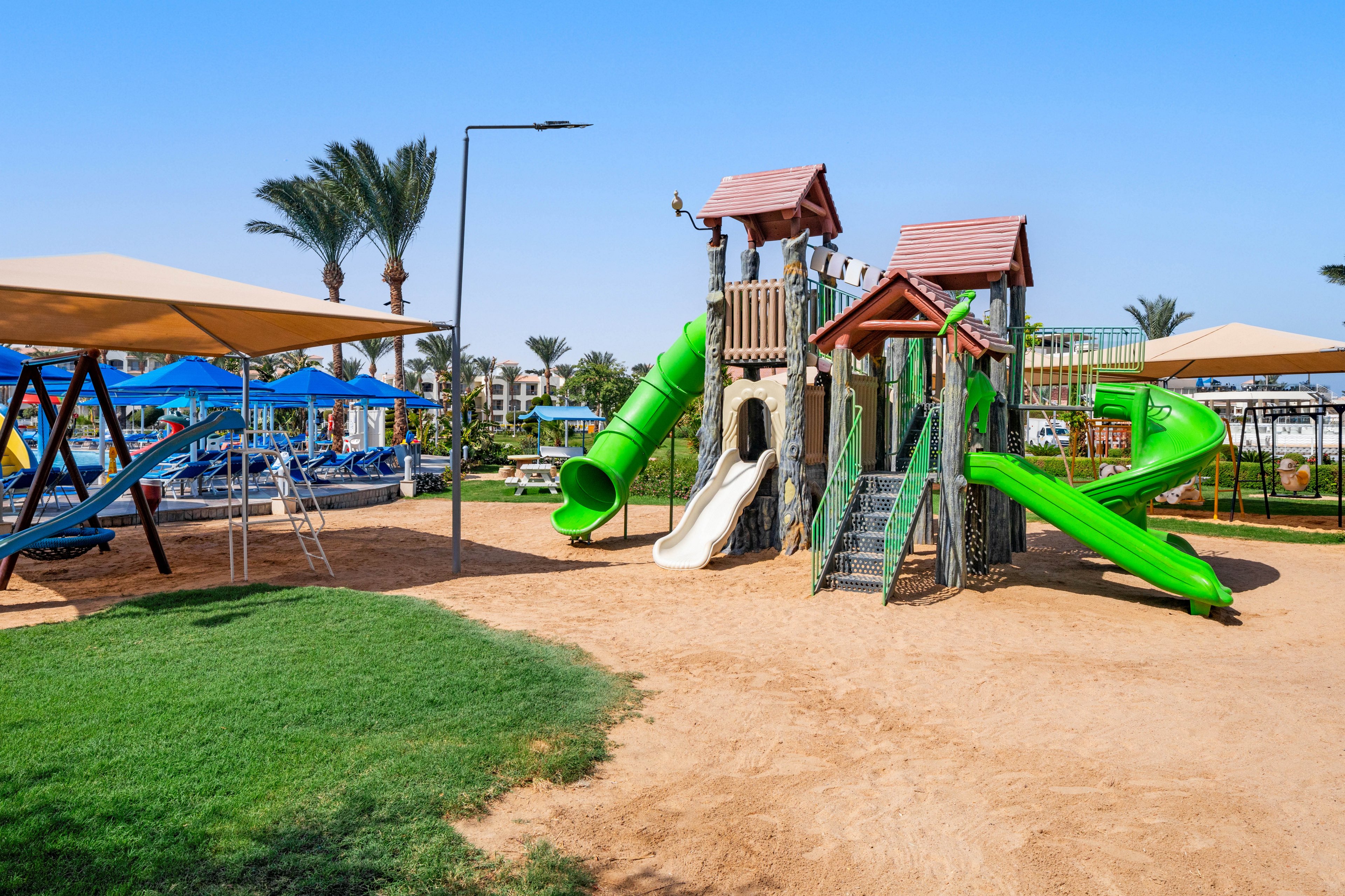 Pickalbatros Dana Beach Resort