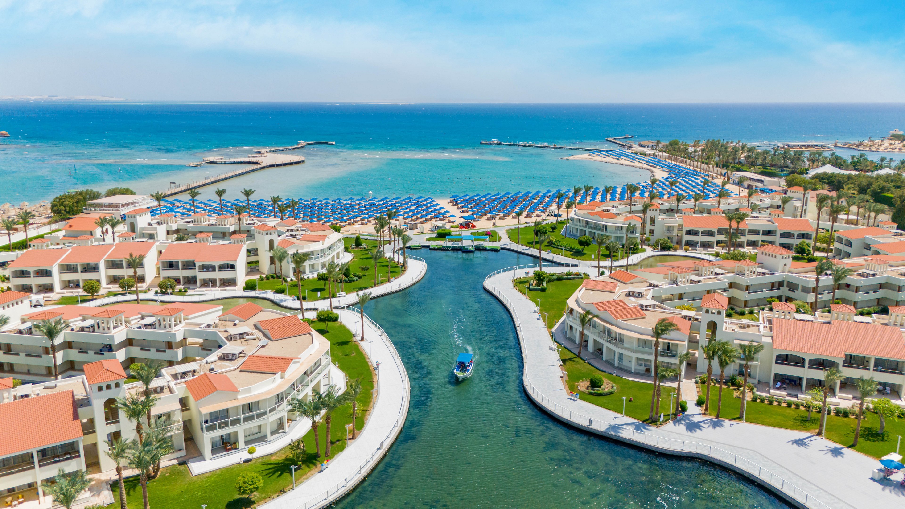 Pickalbatros Dana Beach Resort