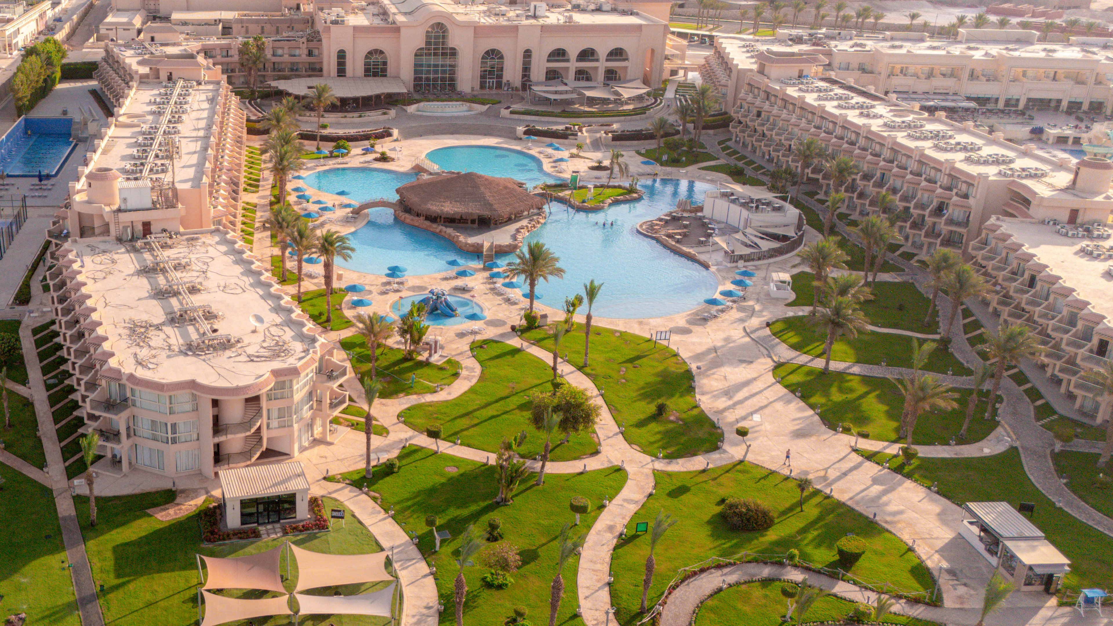 V Grand Resort Sahl Hasheesh