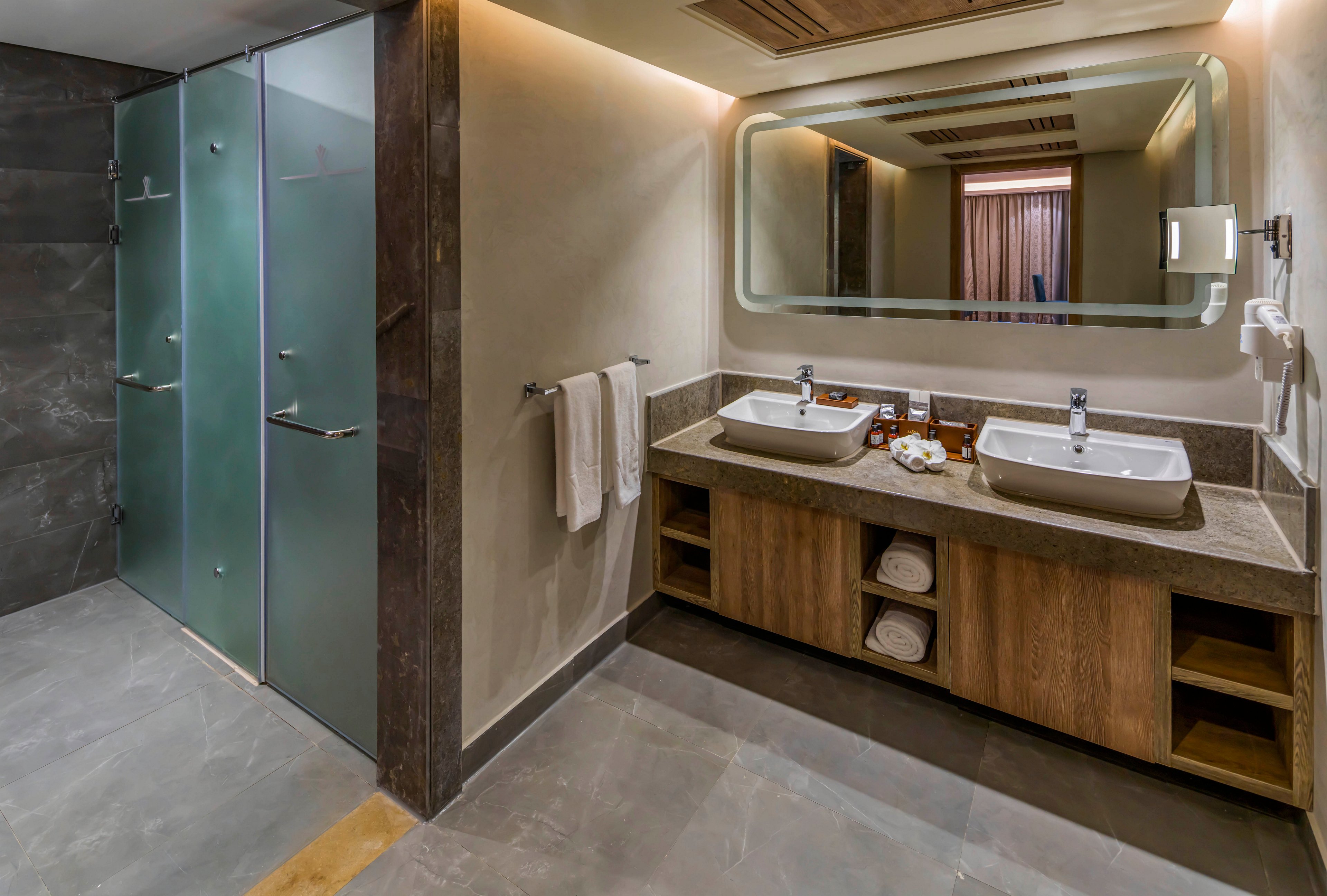 Rixos Premium Magawish Suites and Villas