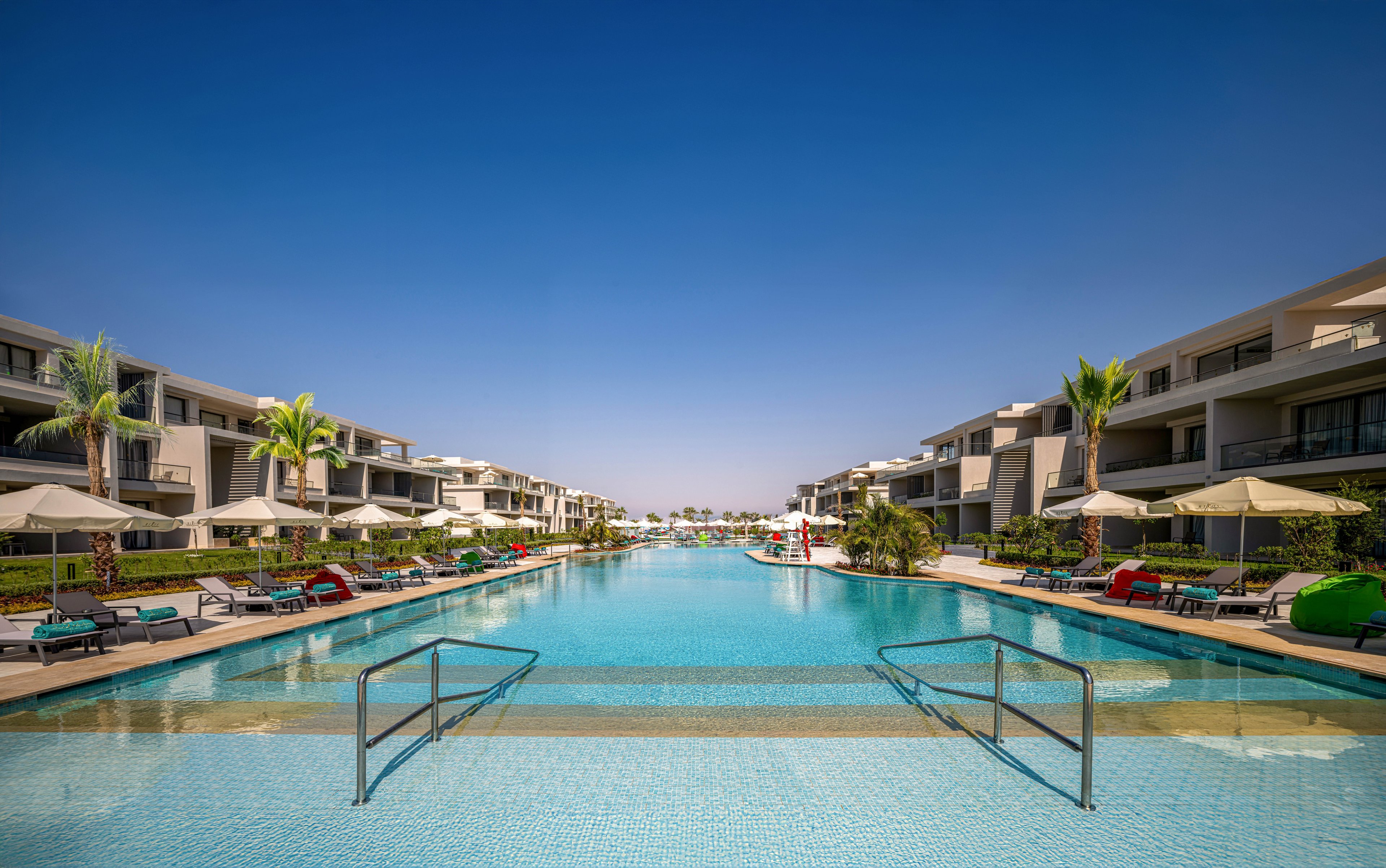 Rixos Premium Magawish Bay View