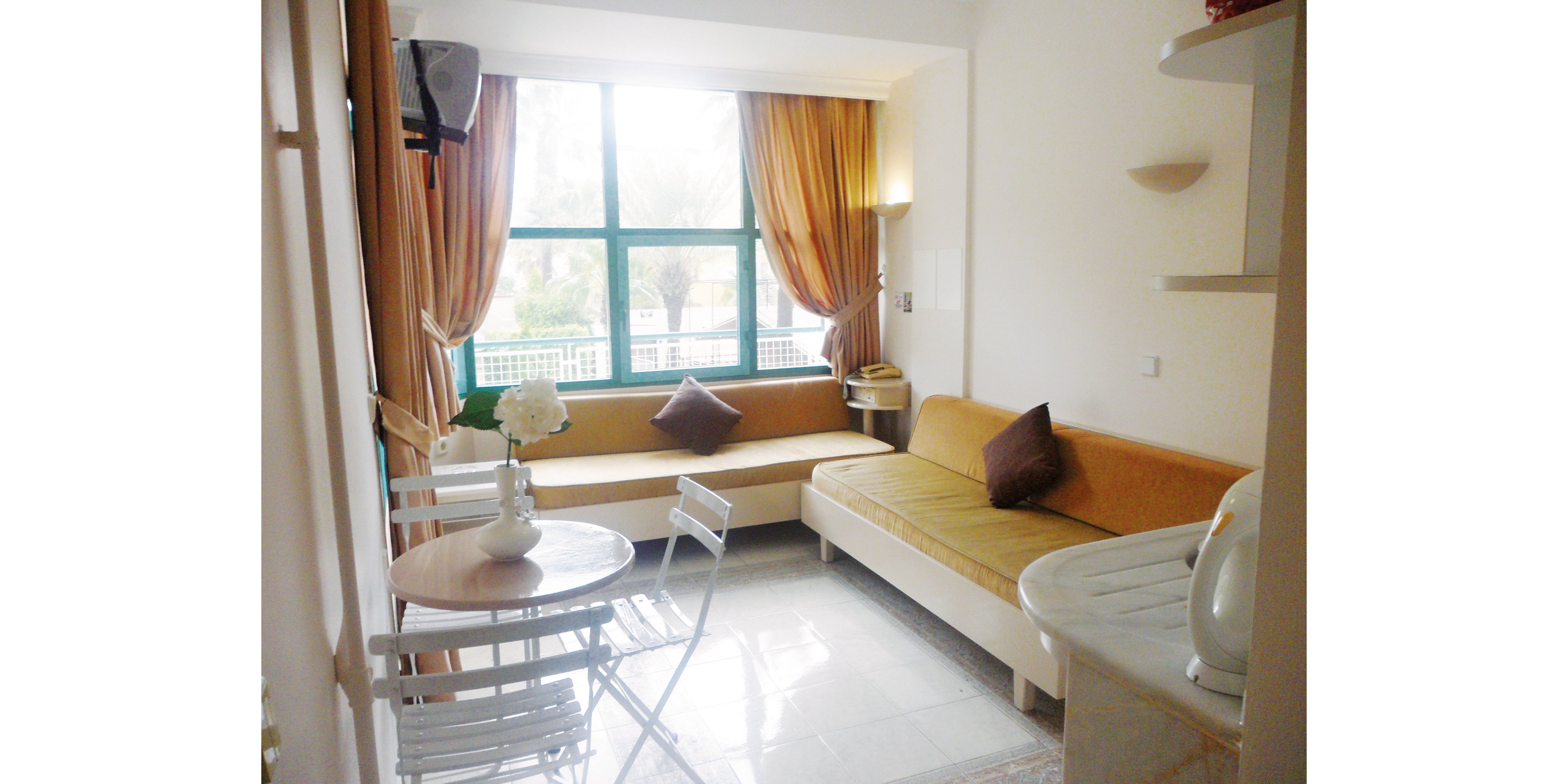 Club Atrium Hotel & Apartments