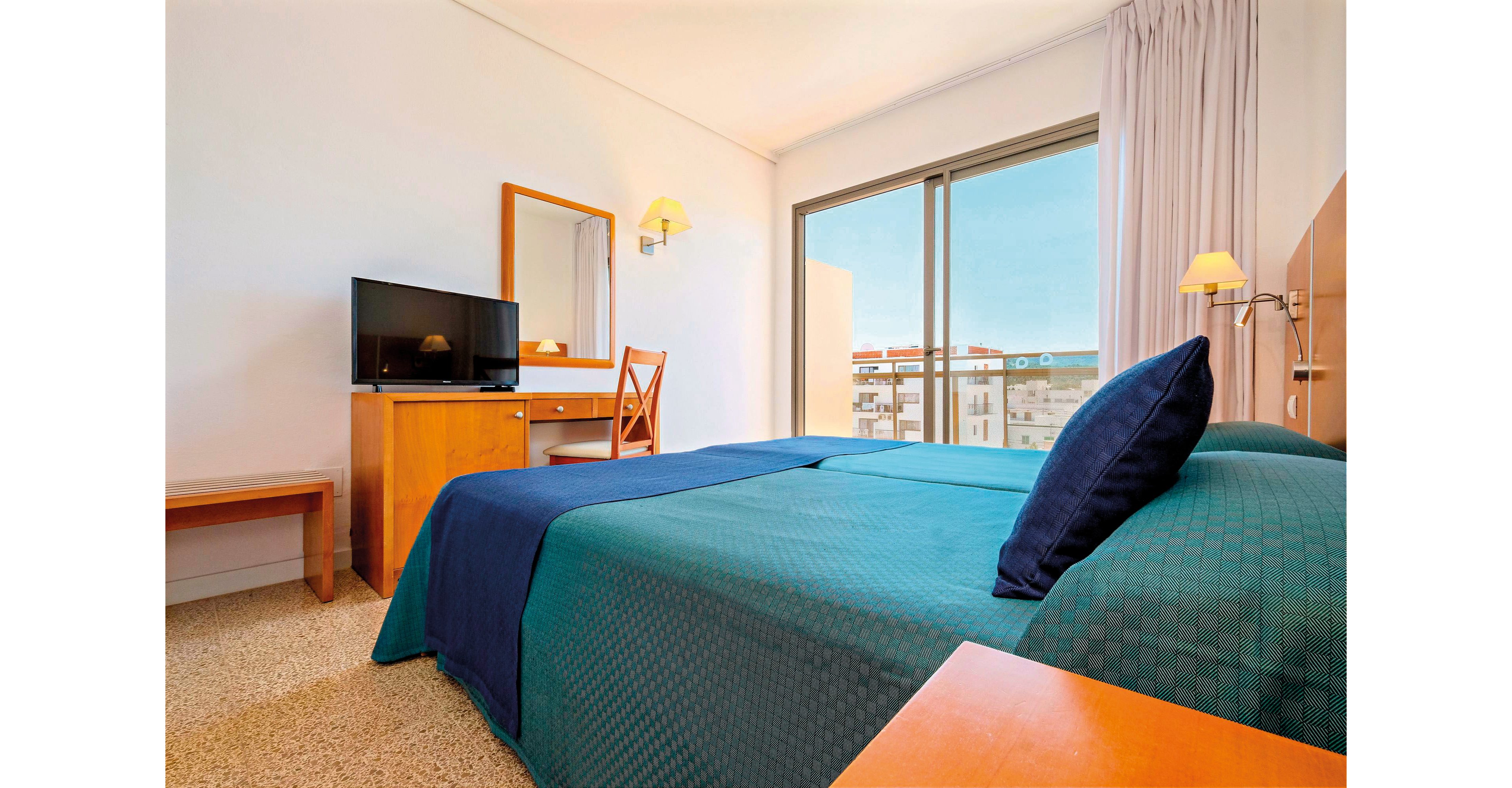 Azuline S'Anfora & Fleming Hotel