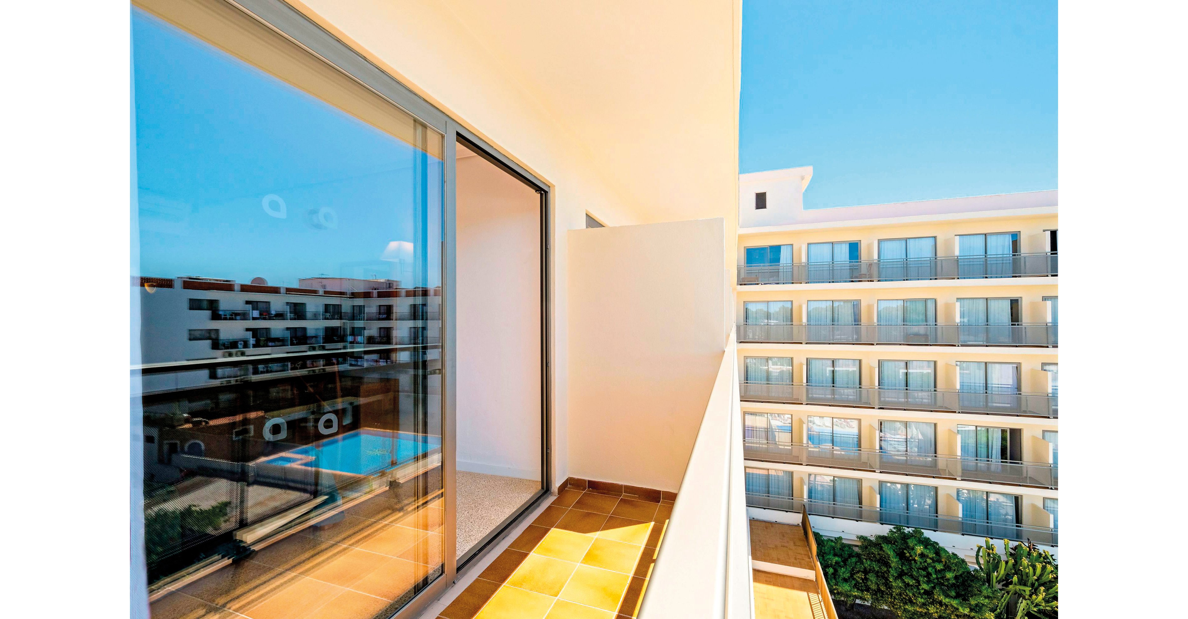 Azuline S'Anfora & Fleming Hotel