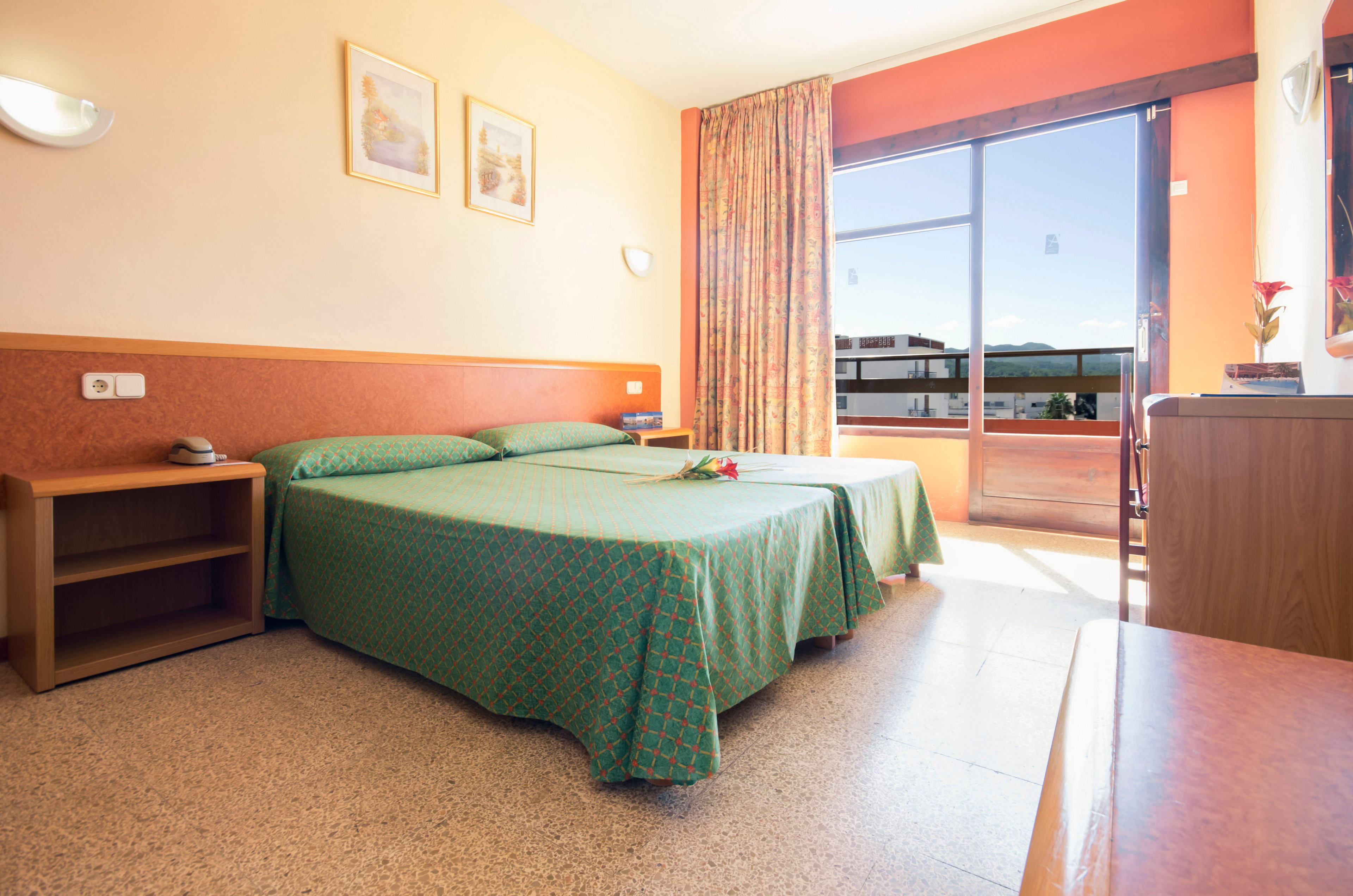 Azuline S'Anfora & Fleming Hotel