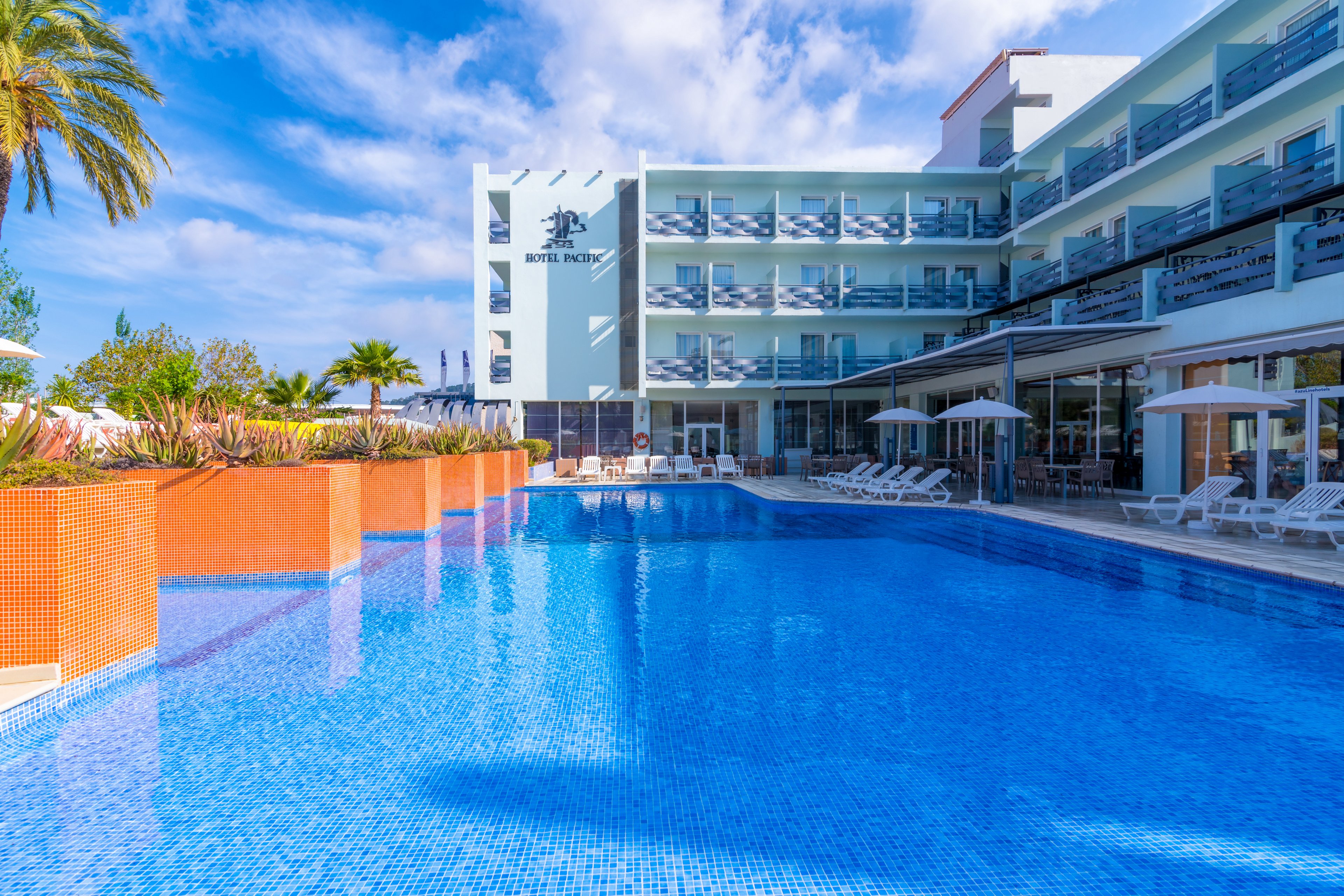 Azuline Pacific Hotel