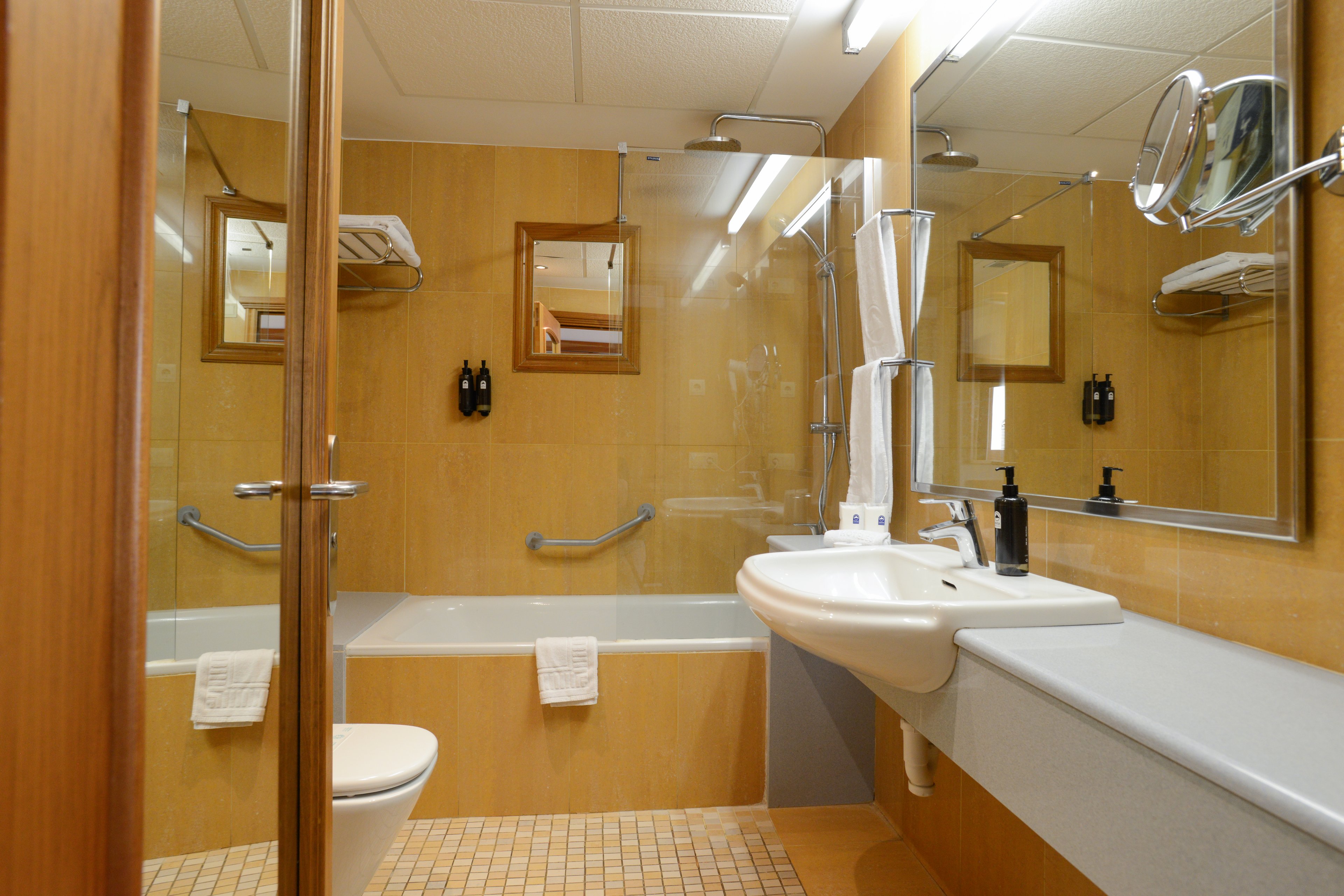 Invisa Hotel La Cala