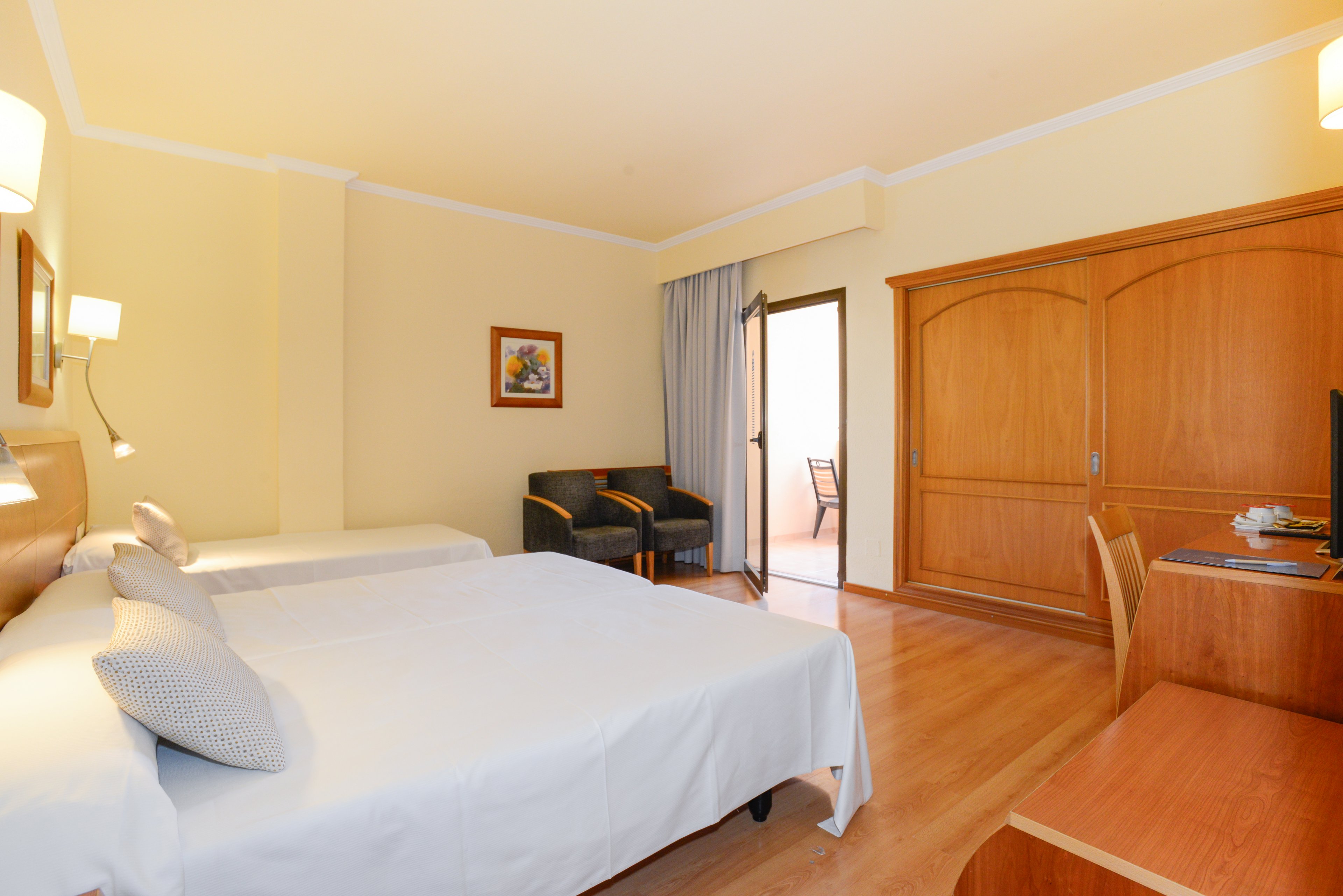 Invisa Hotel La Cala