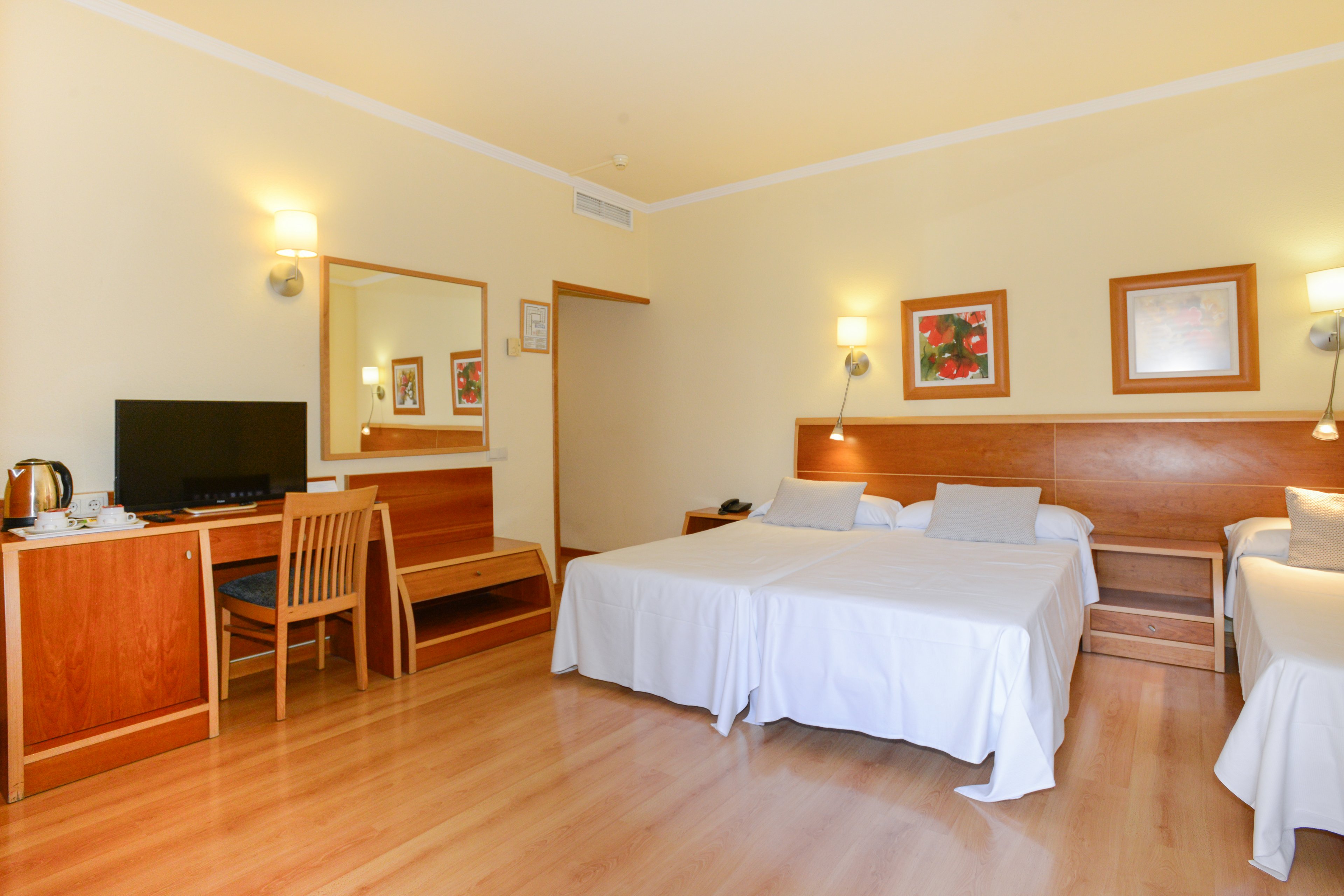 Invisa Hotel La Cala