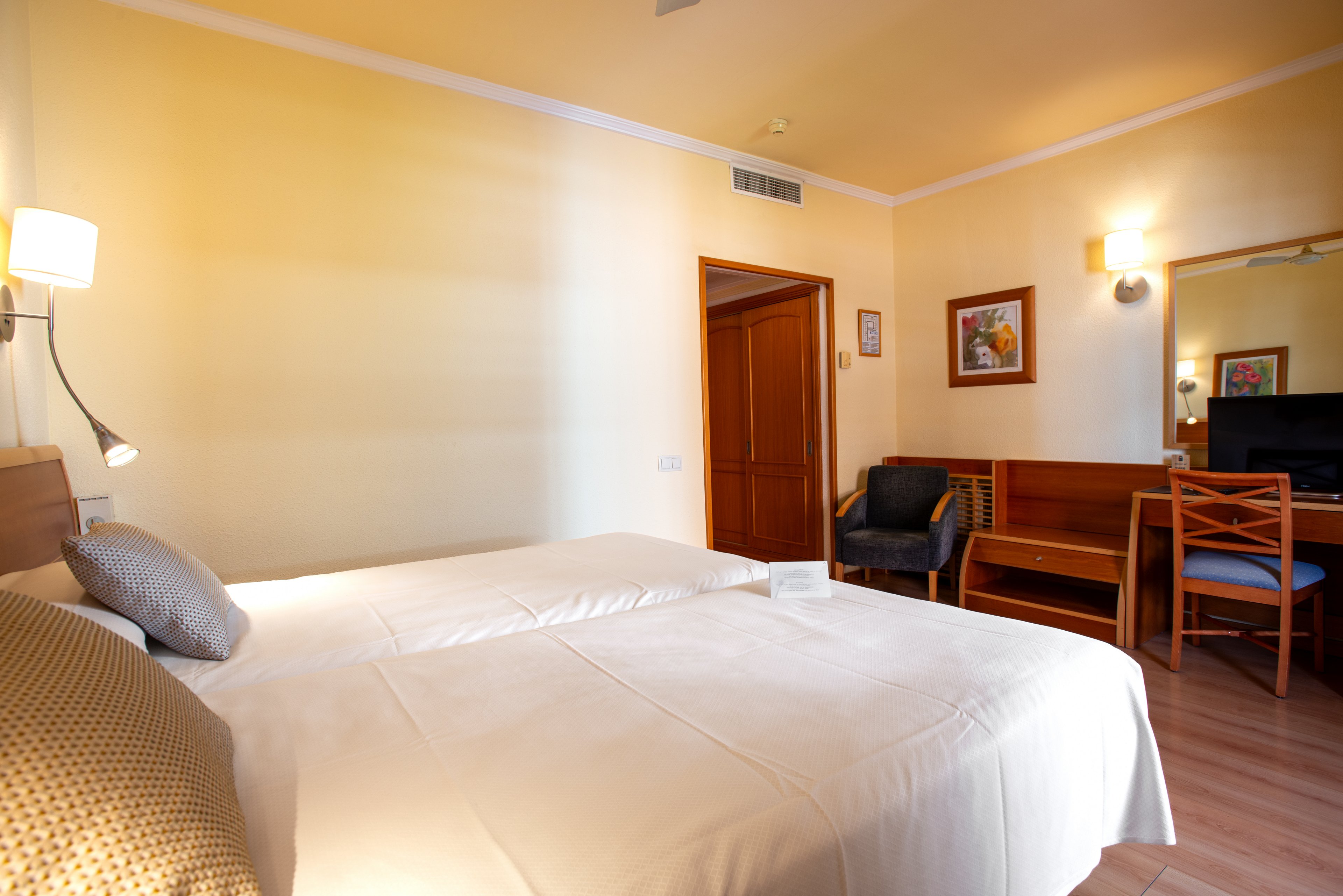 Invisa Hotel La Cala