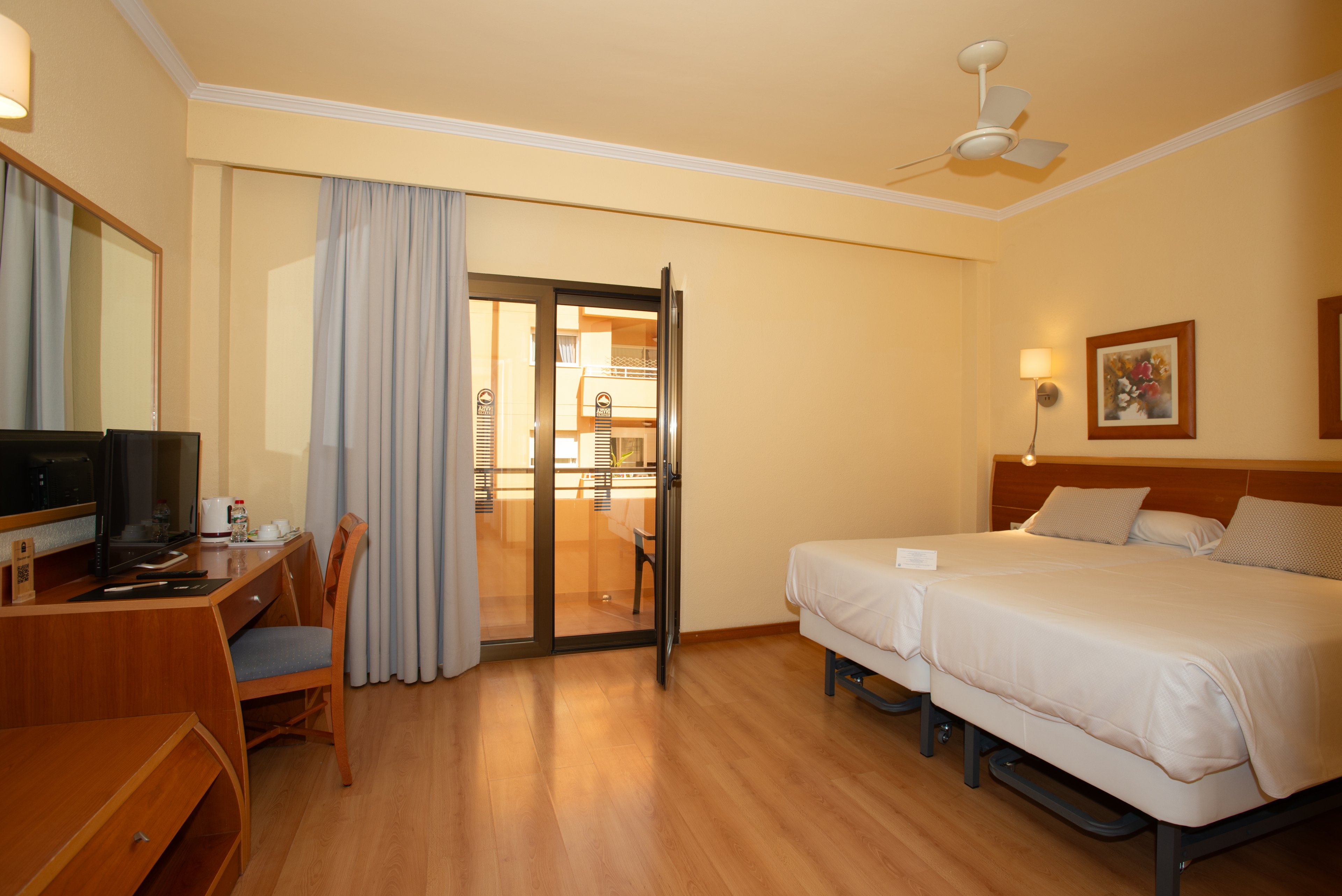Invisa Hotel La Cala