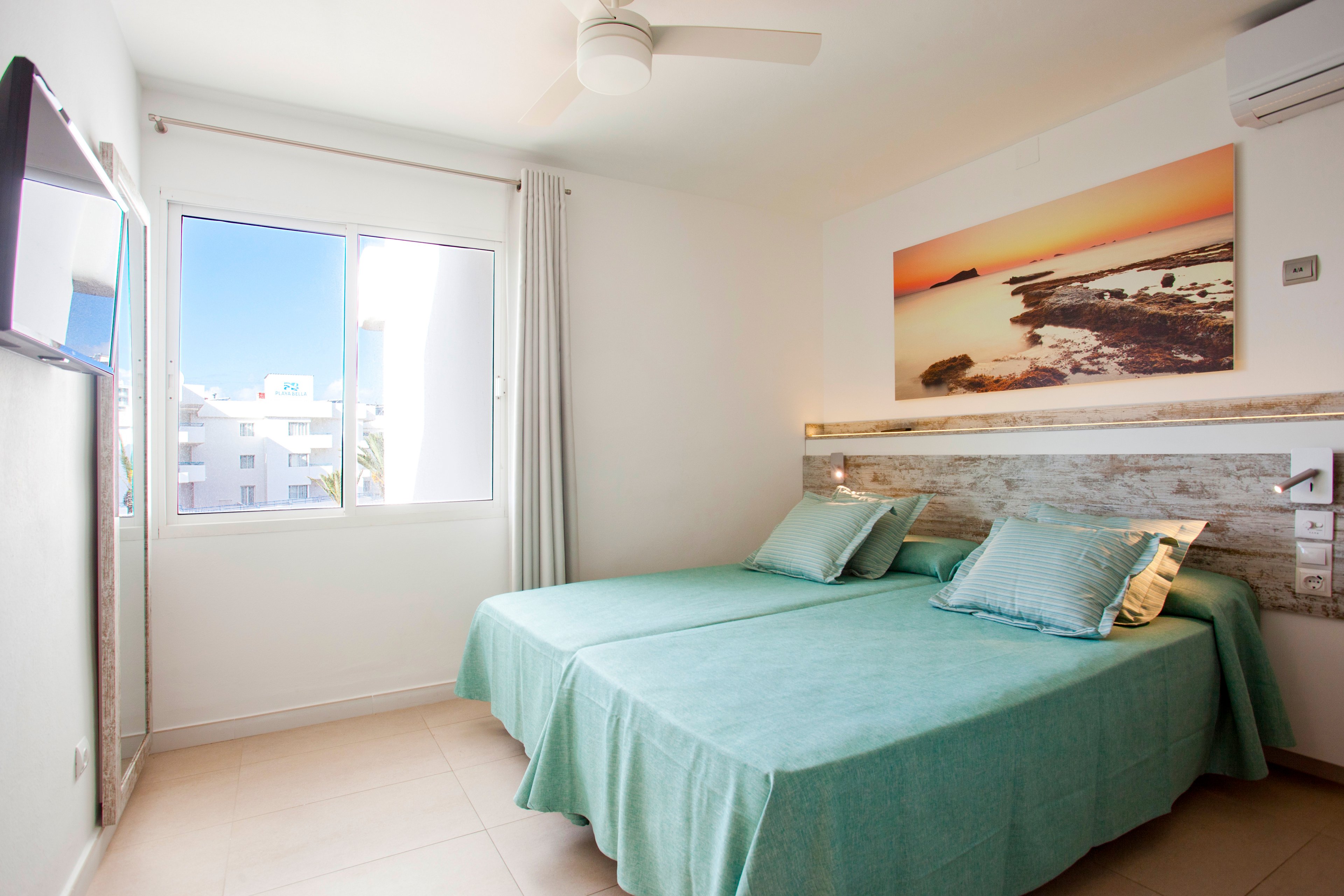 Playa Bella Apartments