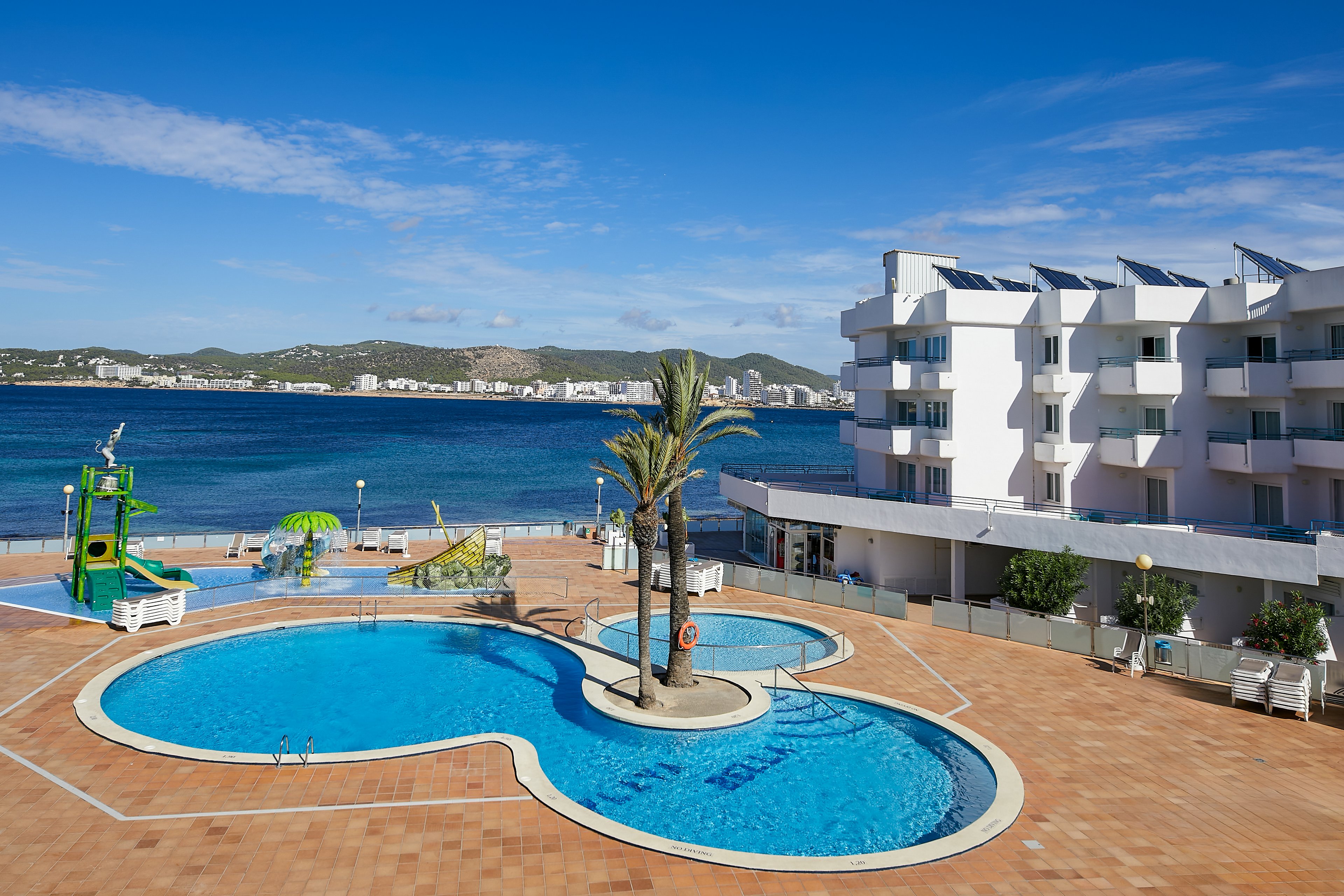 Playa Bella Apartments