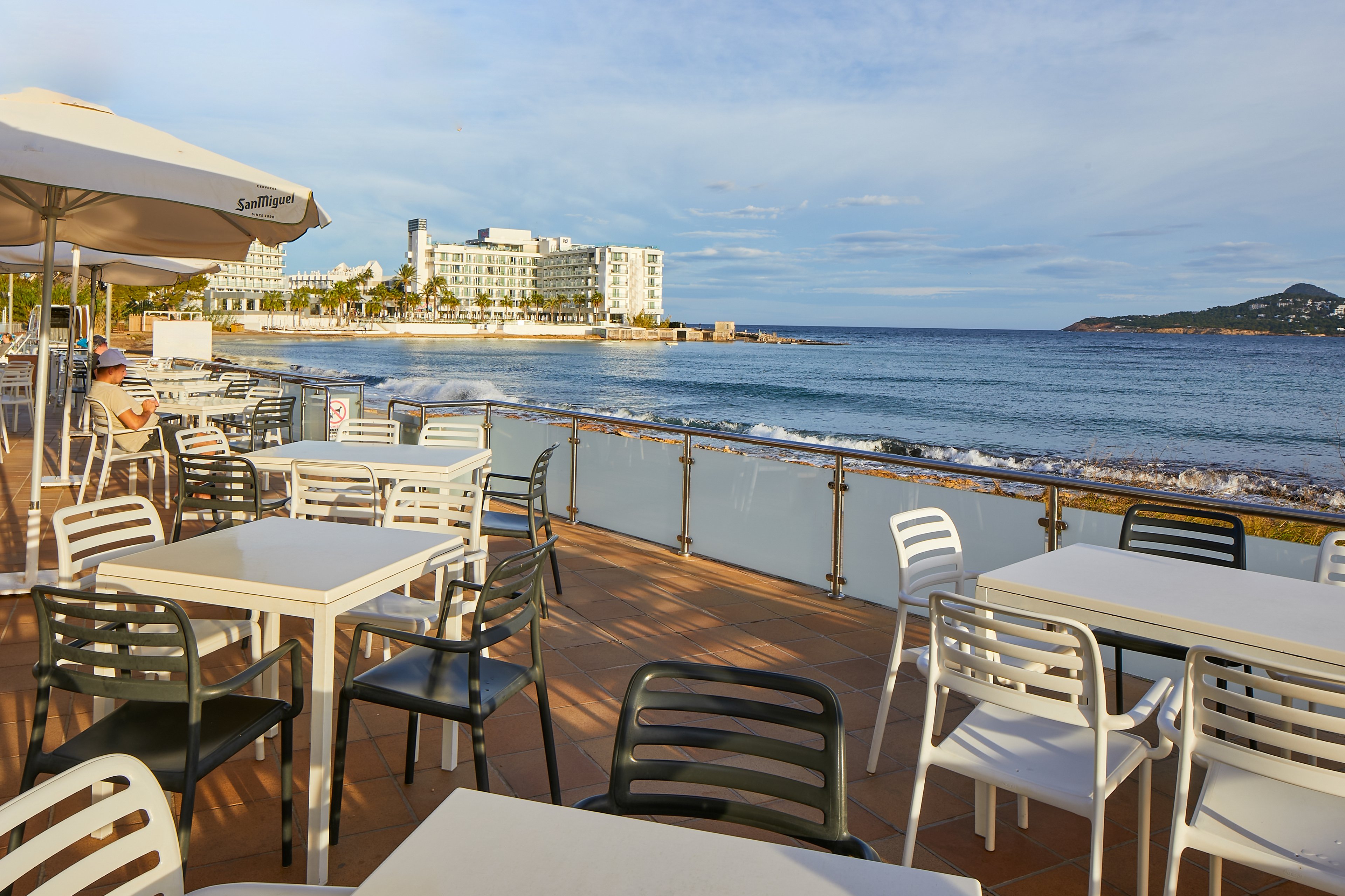 Playa Bella Apartments