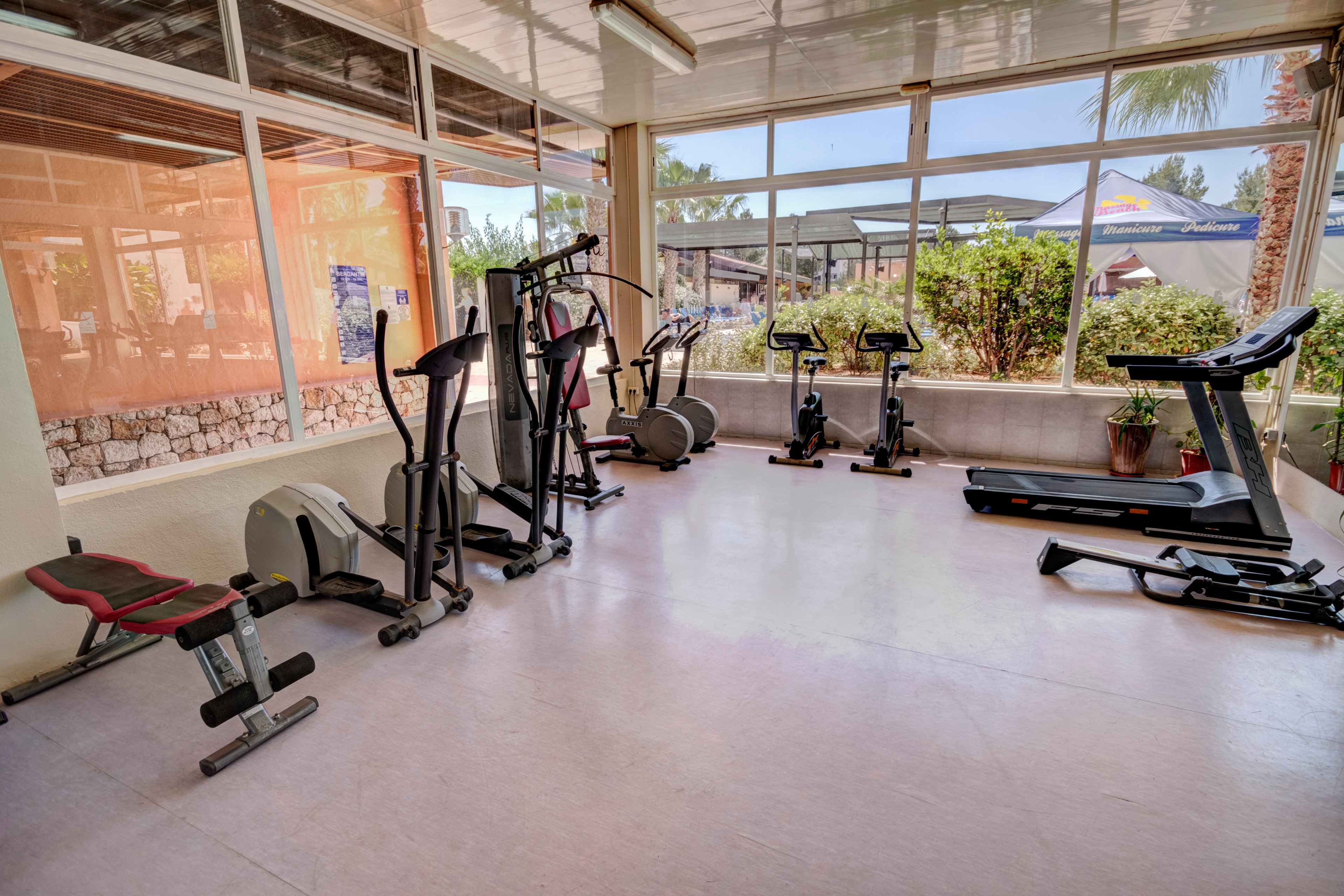 Azuline Hotel Bergantin