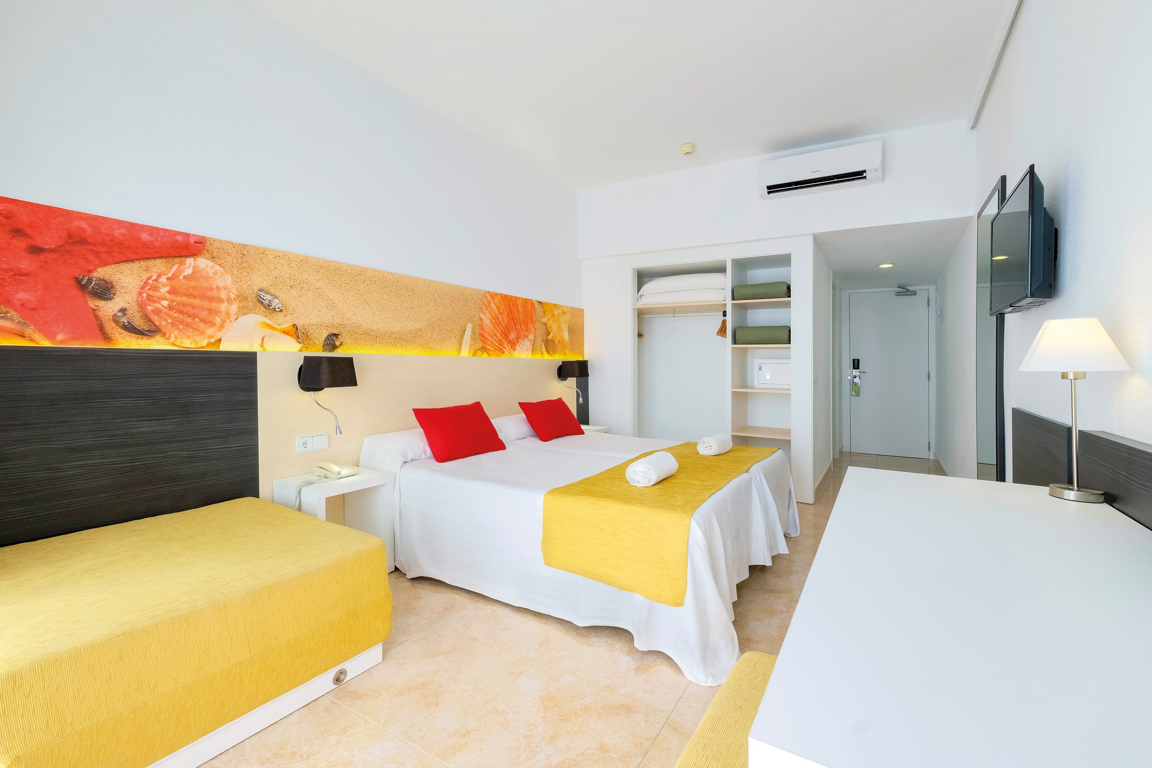 Azuline Hotel Bergantin