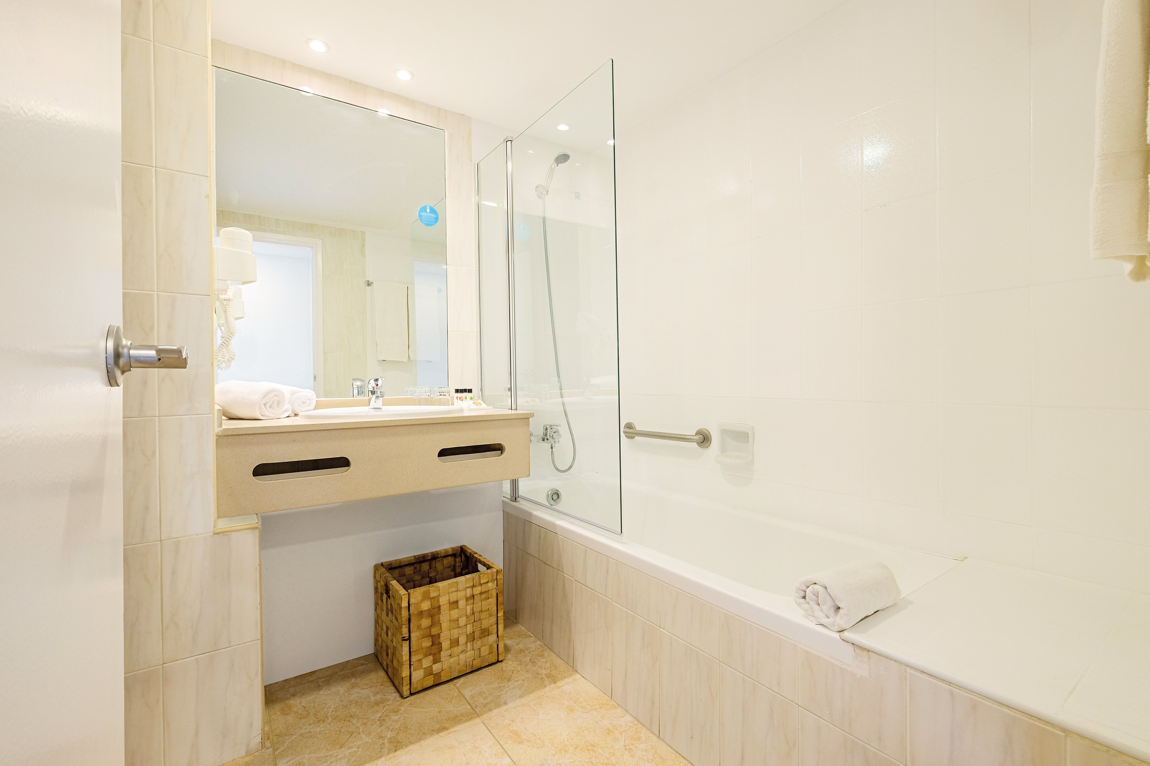 Azuline Hotel Bergantin