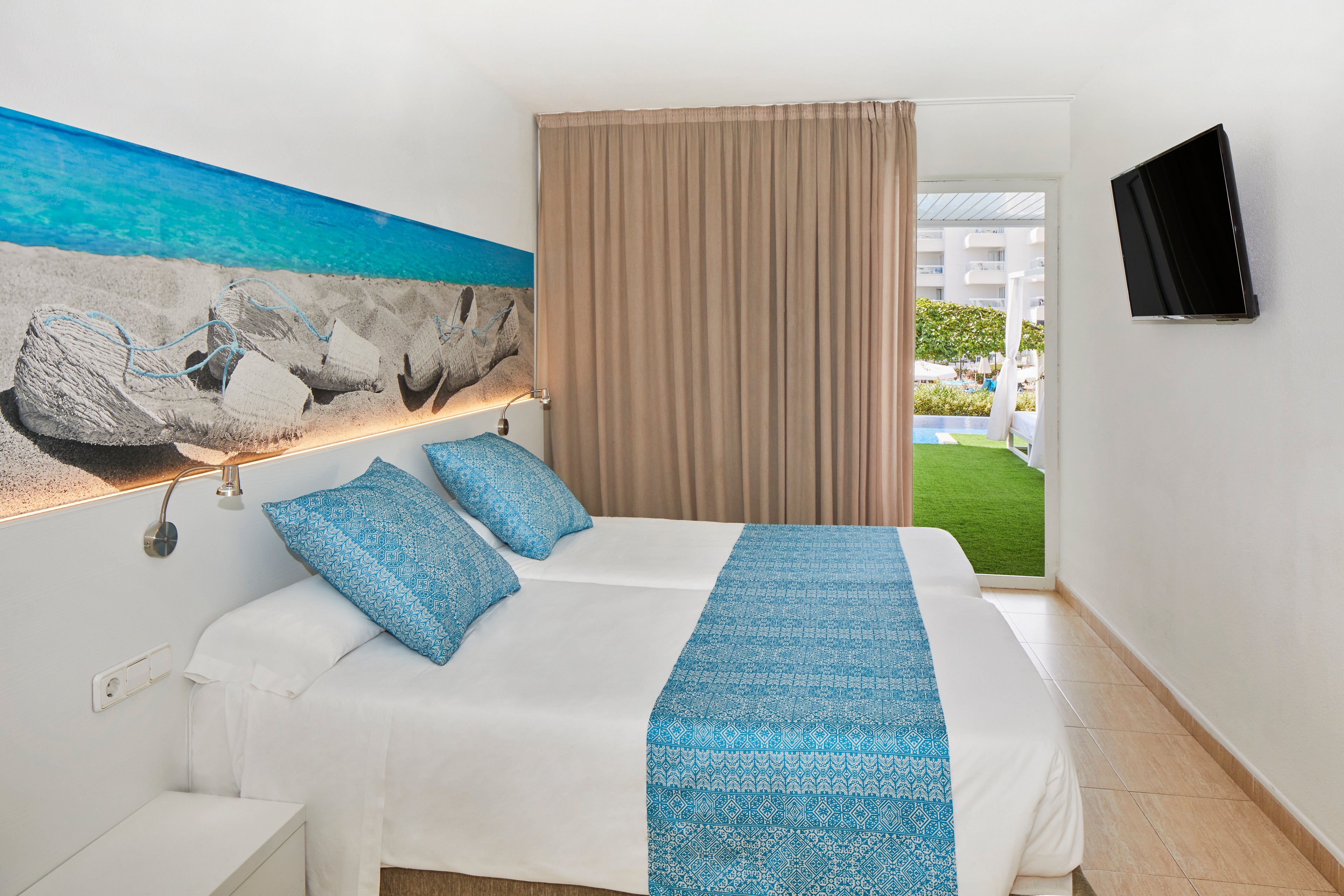 Tropic Garden Hotel Apartments